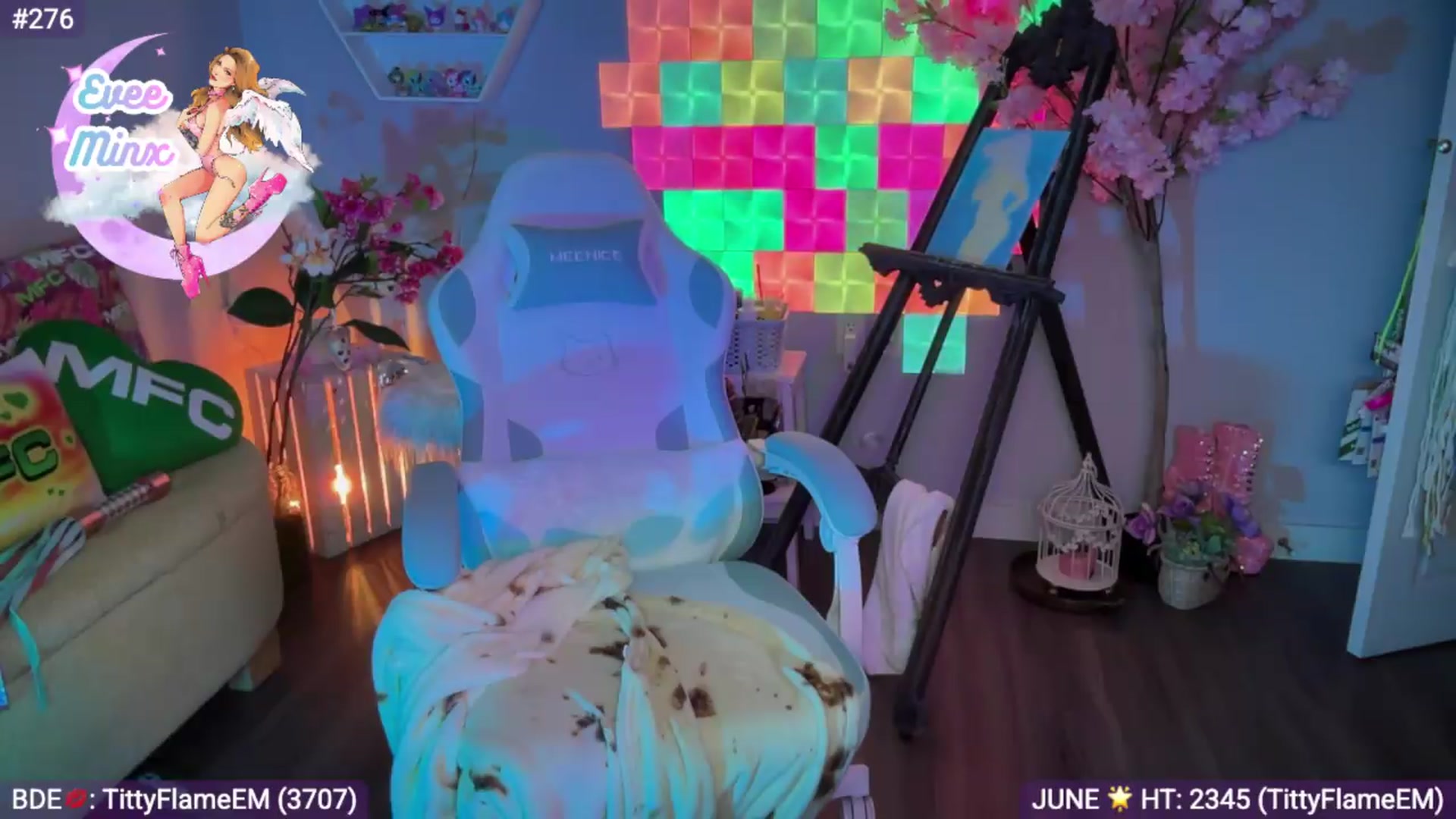 Gallery image thumbnail from EveeMinx's myfreecams stream on, 06/05/2026, 09:59 image 13 of 20