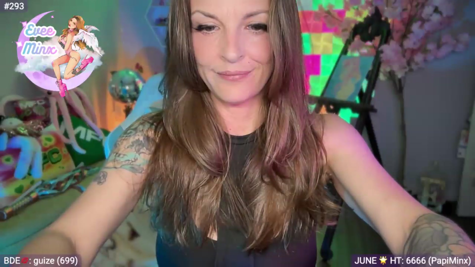 Gallery image thumbnail from EveeMinx's myfreecams stream on, 06/12/2026, 07:56 image 10 of 20