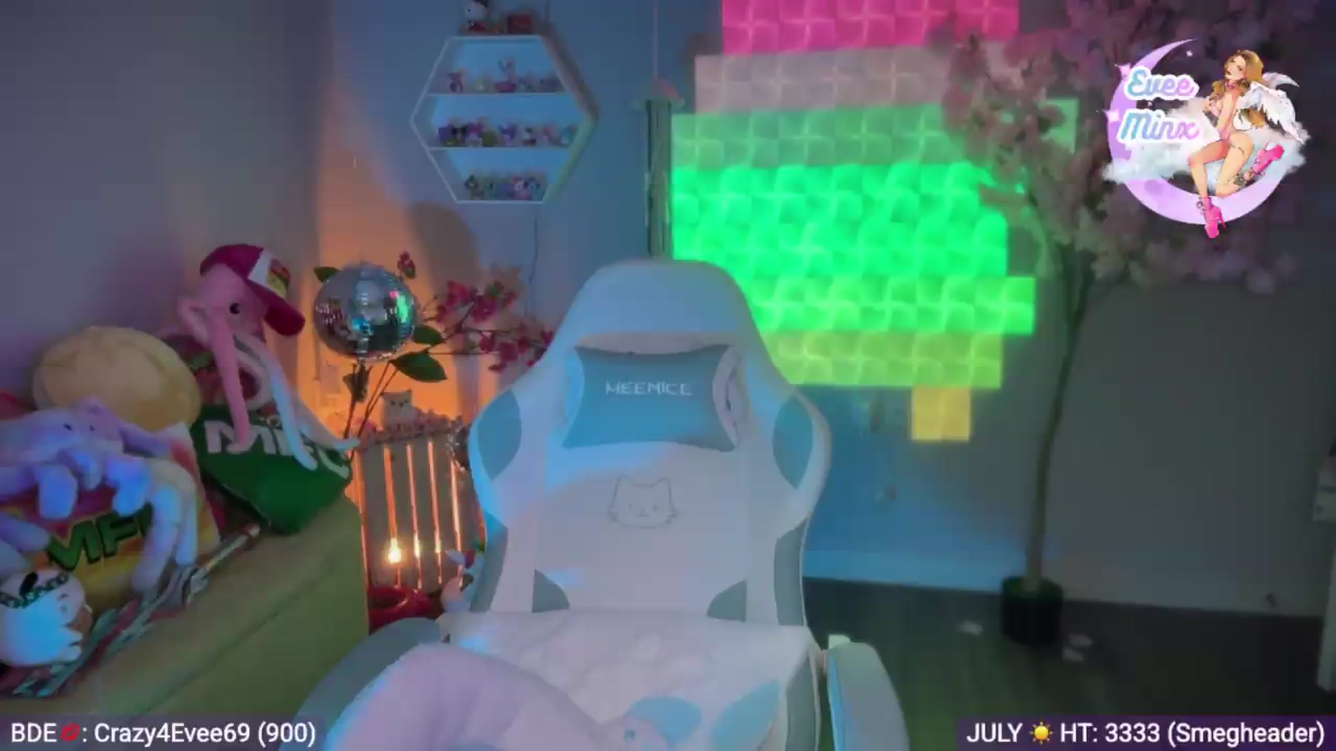 Gallery image thumbnail from EveeMinx's myfreecams stream on, 07/17/2026, 05:32 image 2 of 20