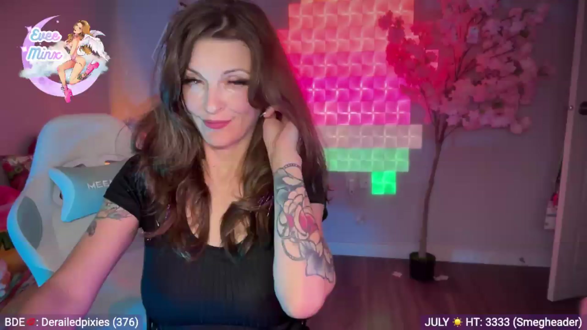 Gallery image thumbnail from EveeMinx's myfreecams stream on, 07/28/2026, 06:10 image 9 of 20