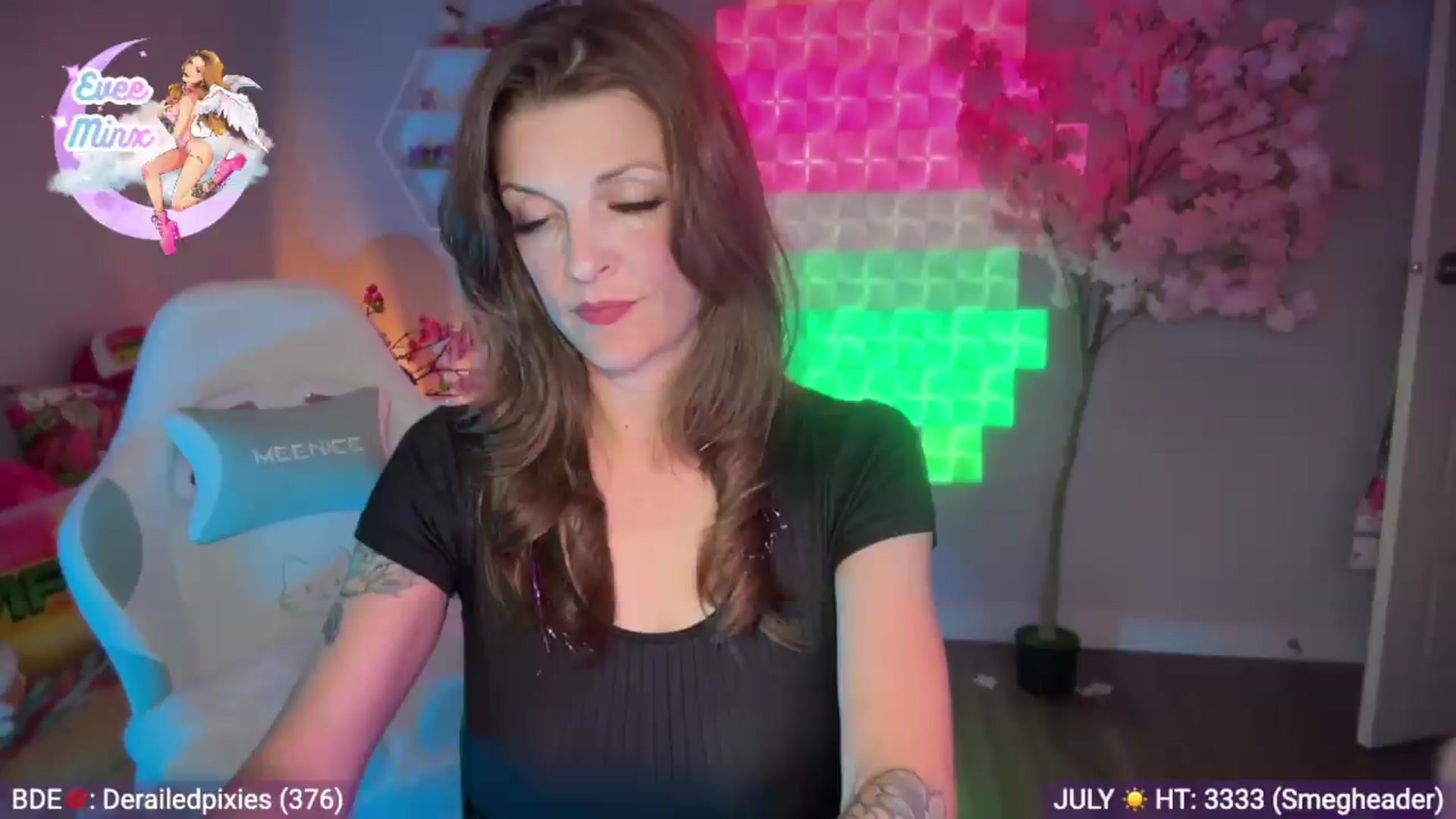 Gallery image thumbnail from EveeMinx's myfreecams stream on, 07/28/2026, 06:10 image 7 of 20