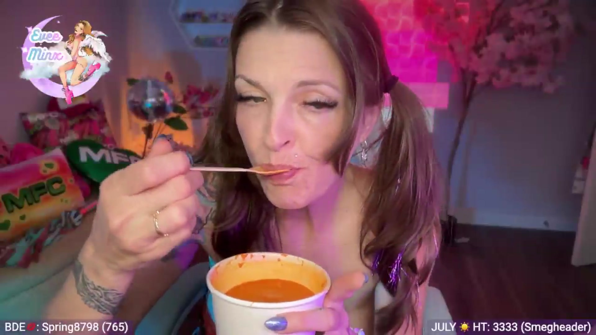 Gallery image thumbnail from EveeMinx's myfreecams stream on, 07/29/2026, 24:46 image 8 of 20
