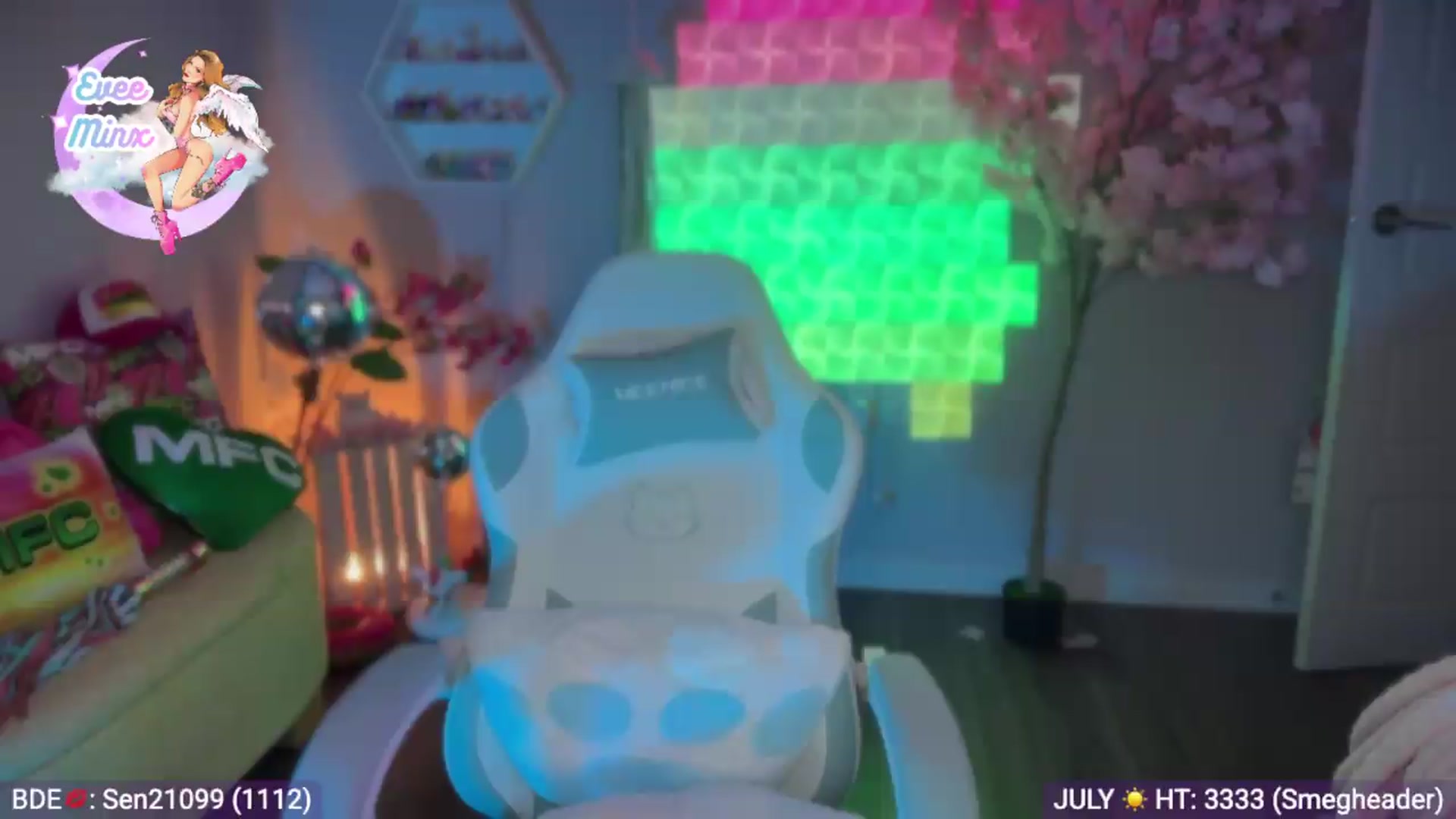 Gallery image thumbnail from EveeMinx's myfreecams stream on, 07/29/2026, 06:09 image 18 of 20