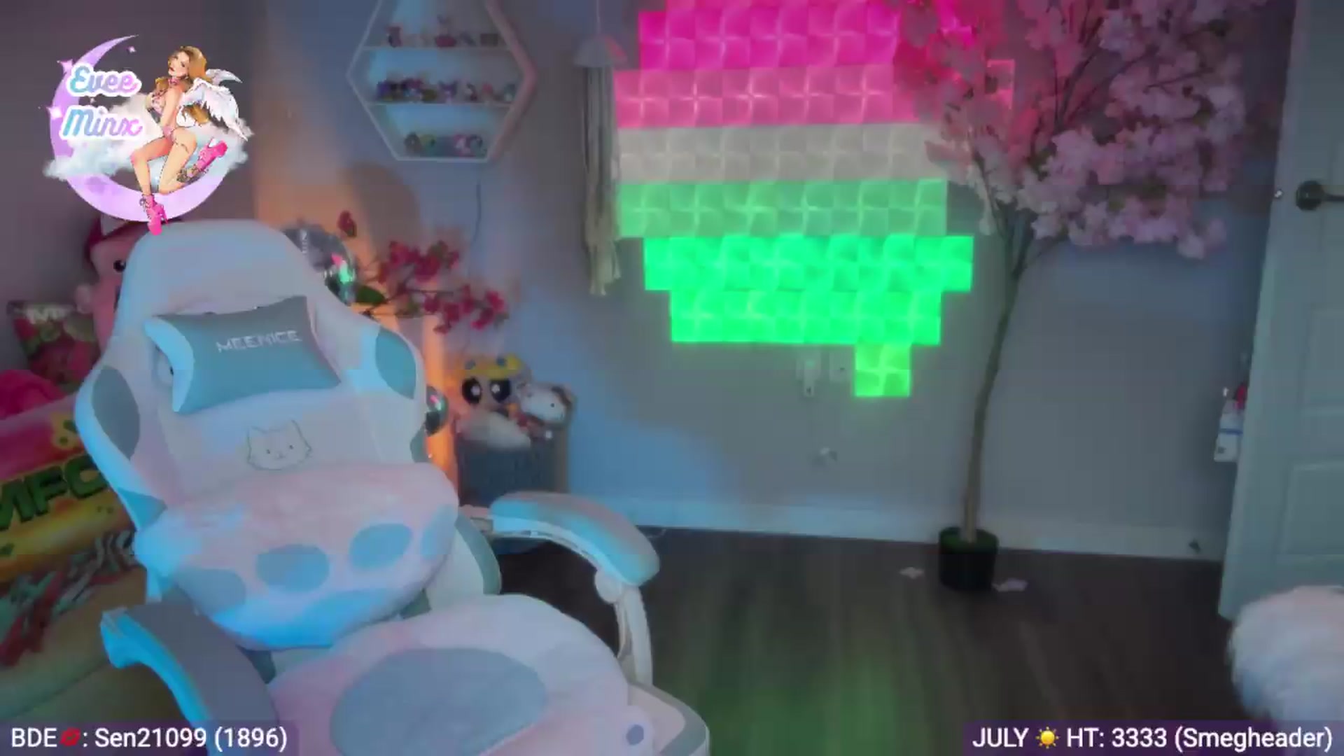 Gallery image thumbnail from EveeMinx's myfreecams stream on, 07/30/2026, 01:26 image 7 of 20