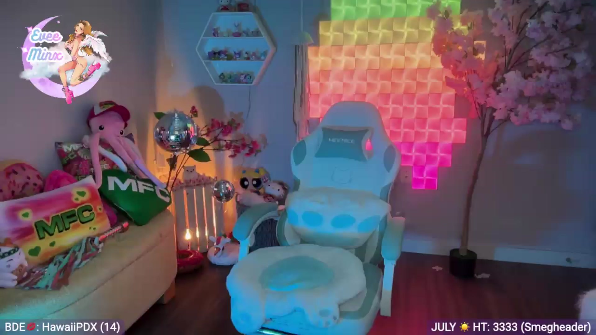 Gallery image thumbnail from EveeMinx's myfreecams stream on, 07/31/2026, 09:10 image 8 of 20