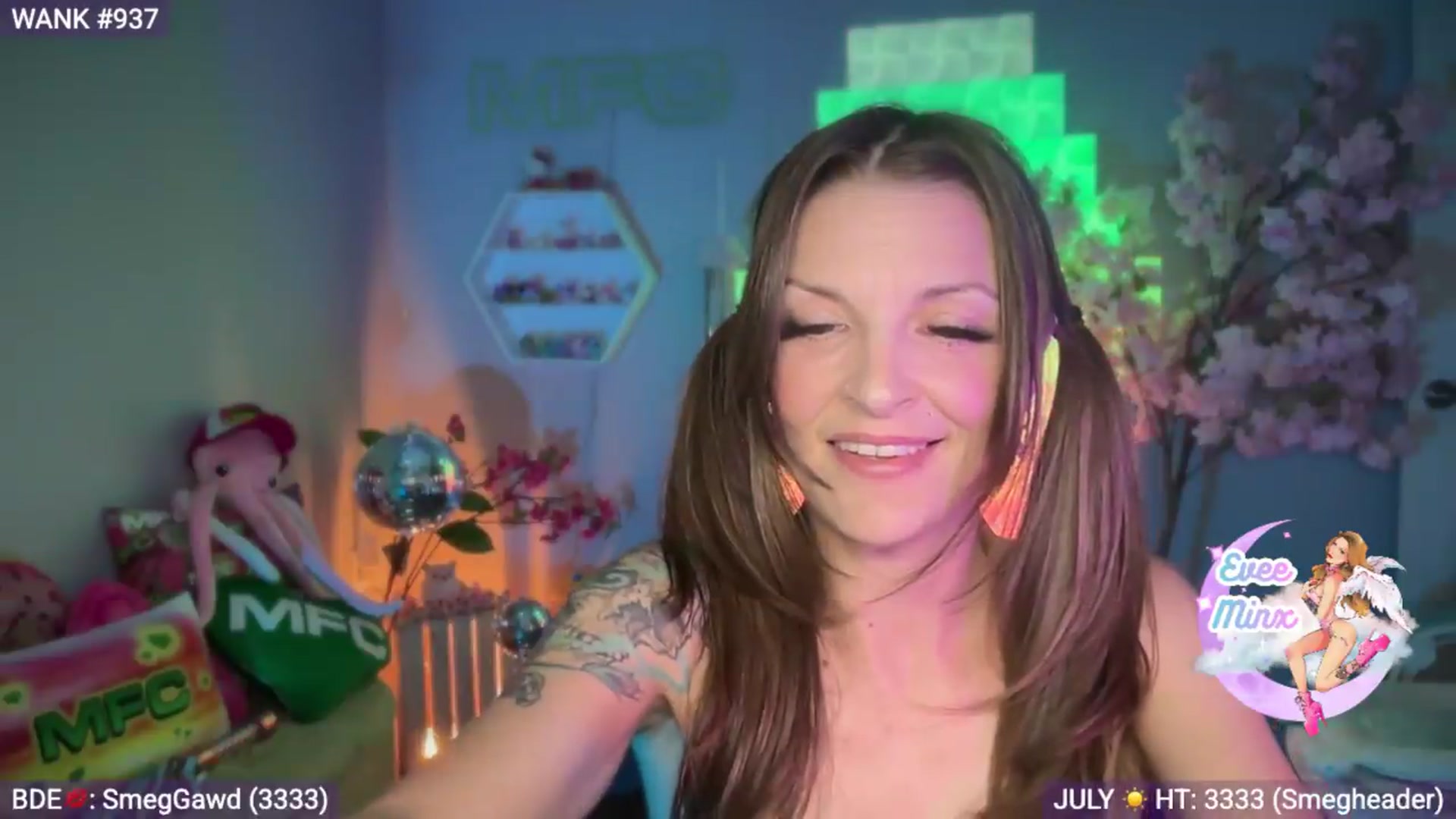 Gallery image thumbnail from EveeMinx's myfreecams stream on, 08/01/2026, 08:43 image 3 of 20