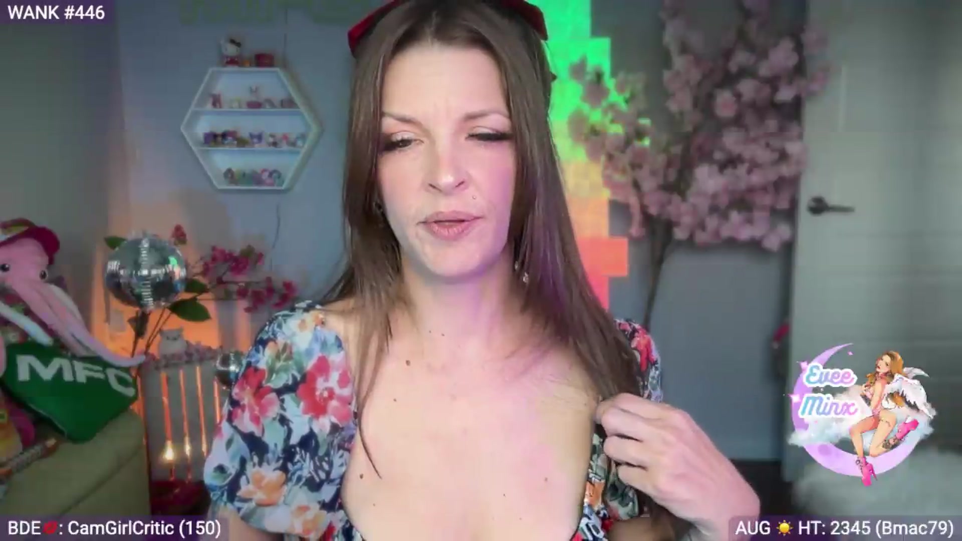 Gallery image thumbnail from EveeMinx's myfreecams stream on, 08/02/2026, 22:08 image 18 of 20