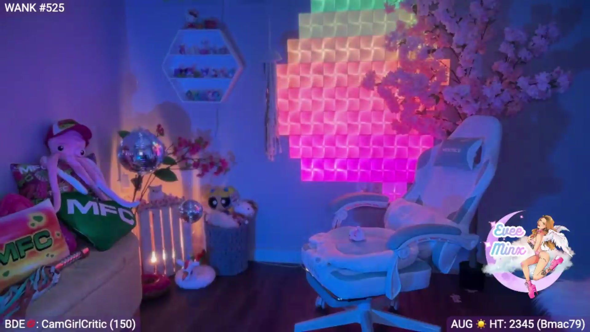Gallery image thumbnail from EveeMinx's myfreecams stream on, 08/03/2026, 04:43 image 14 of 20