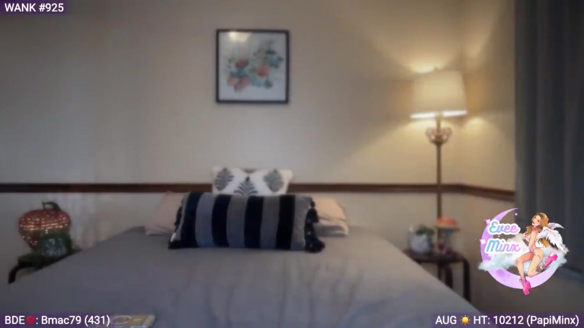 Gallery image thumbnail from EveeMinx's myfreecams stream on, 08/14/2026, 21:17 image 14 of 20