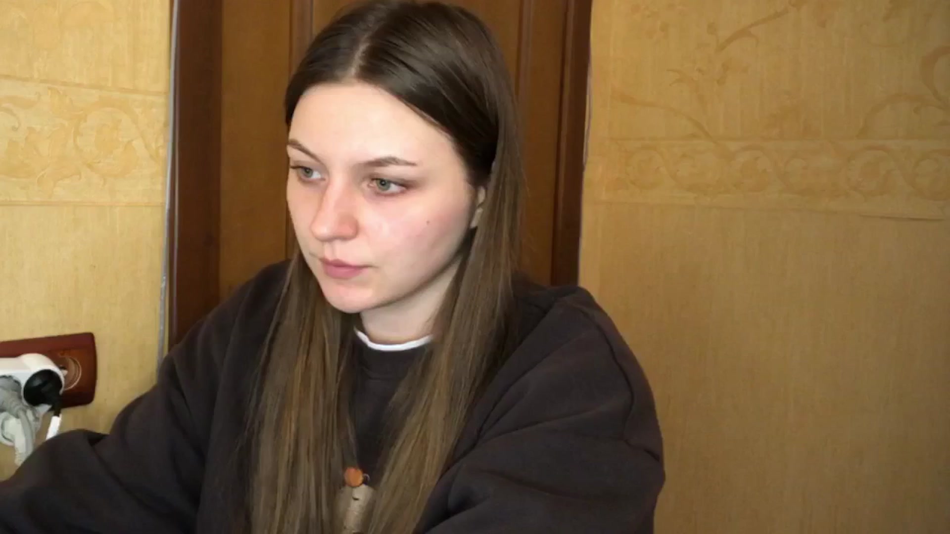 Gallery image thumbnail from EveeeOliveee's myfreecams stream on, 05/20/2025, 24:00 image 11 of 20