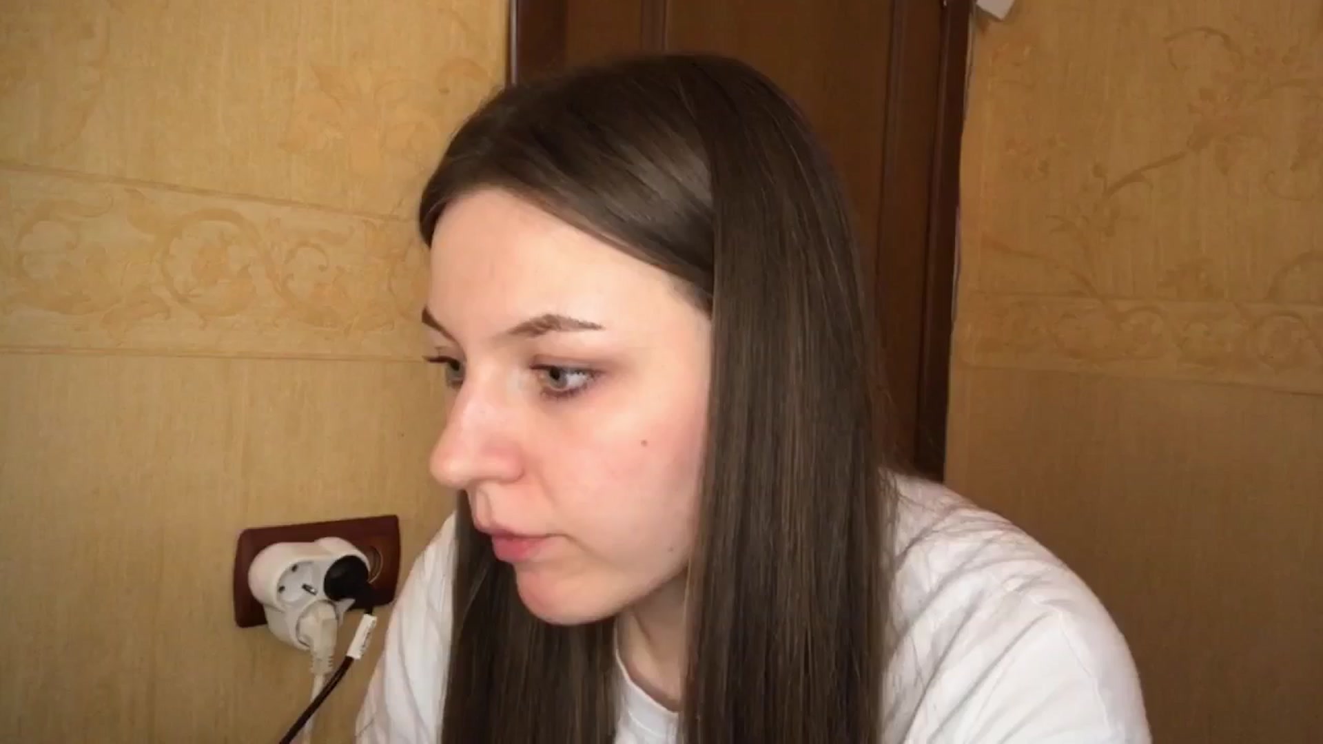 Gallery image thumbnail from EveeeOliveee's myfreecams stream on, 05/26/2025, 24:07 image 1 of 20