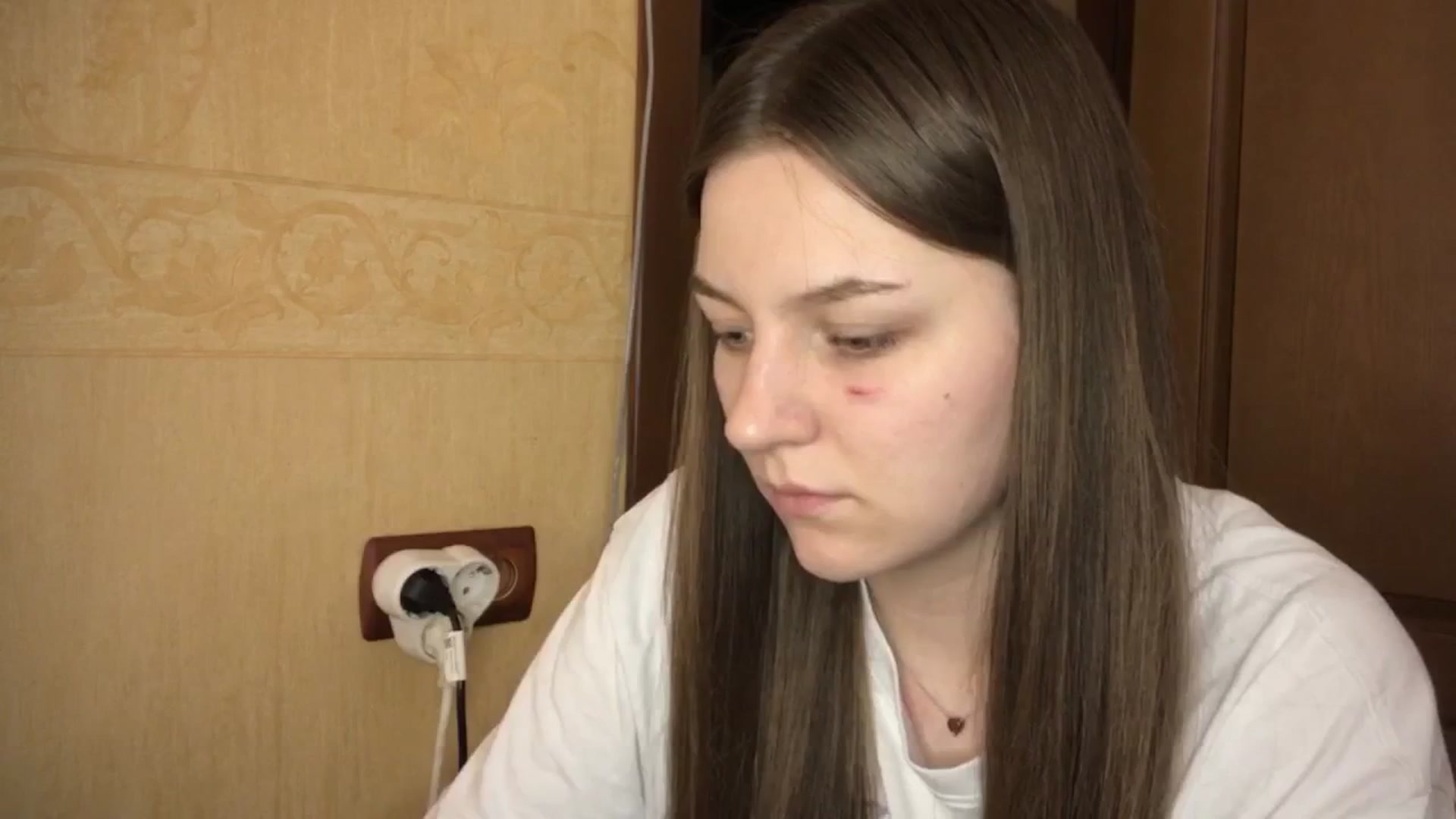 Gallery image thumbnail from EveeeOliveee's myfreecams stream on, 06/24/2025, 22:47 image 14 of 20