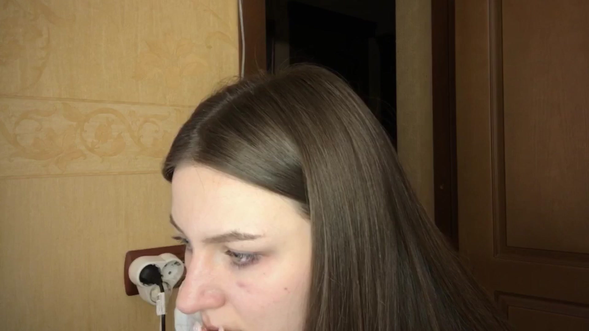 Gallery image thumbnail from EveeeOliveee's myfreecams stream on, 06/25/2025, 23:18 image 8 of 20