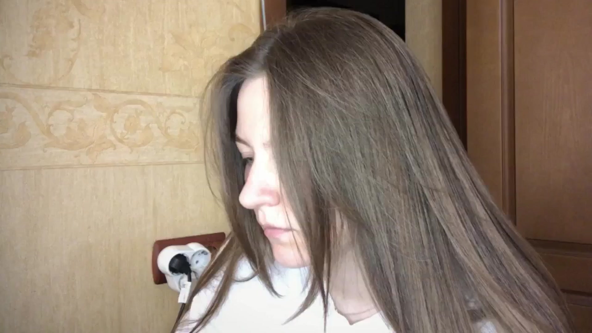 Gallery image thumbnail from EveeeOliveee's myfreecams stream on, 06/27/2025, 24:07 image 1 of 20
