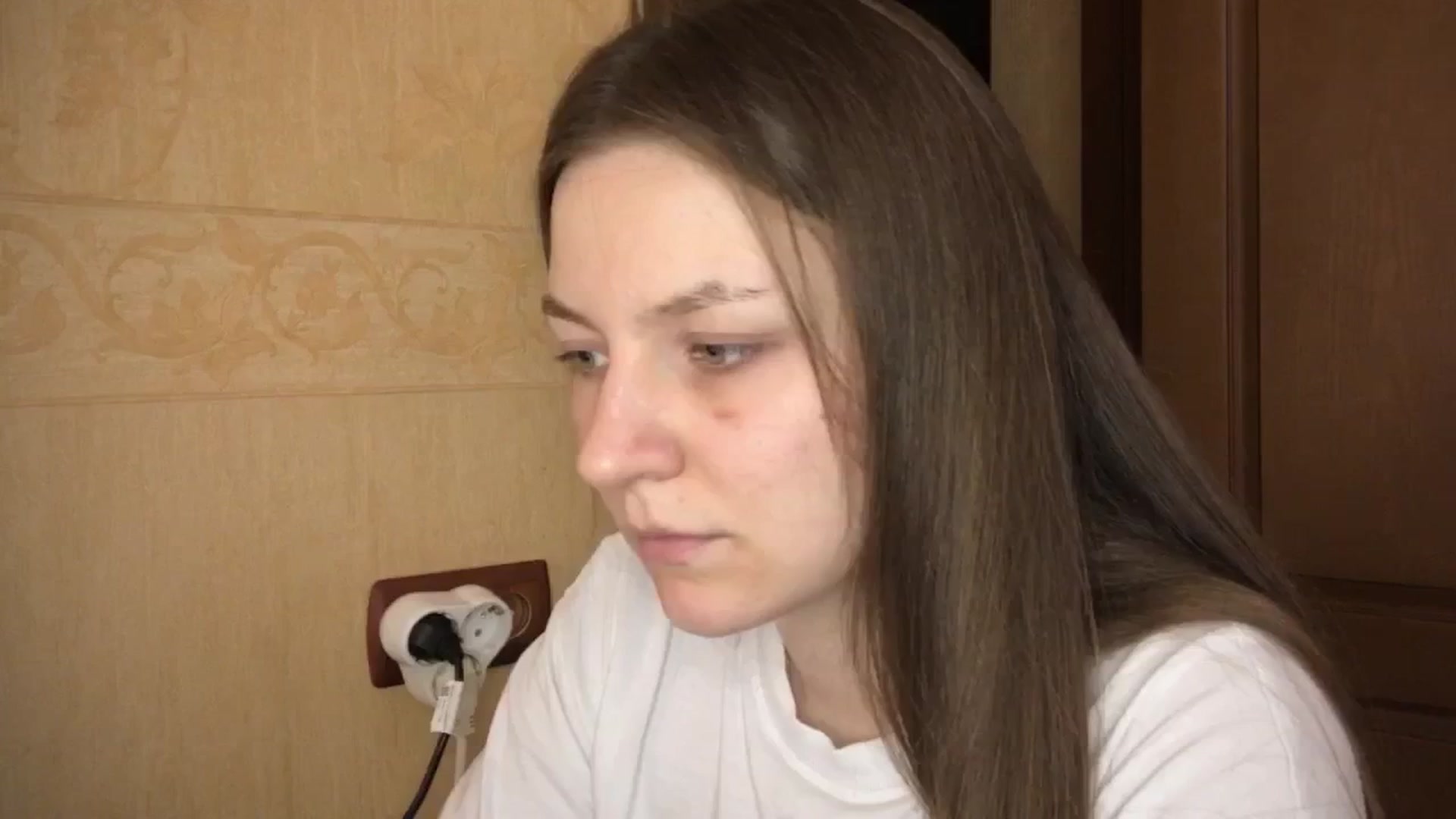 Gallery image thumbnail from EveeeOliveee's myfreecams stream on, 06/27/2025, 24:07 image 17 of 20