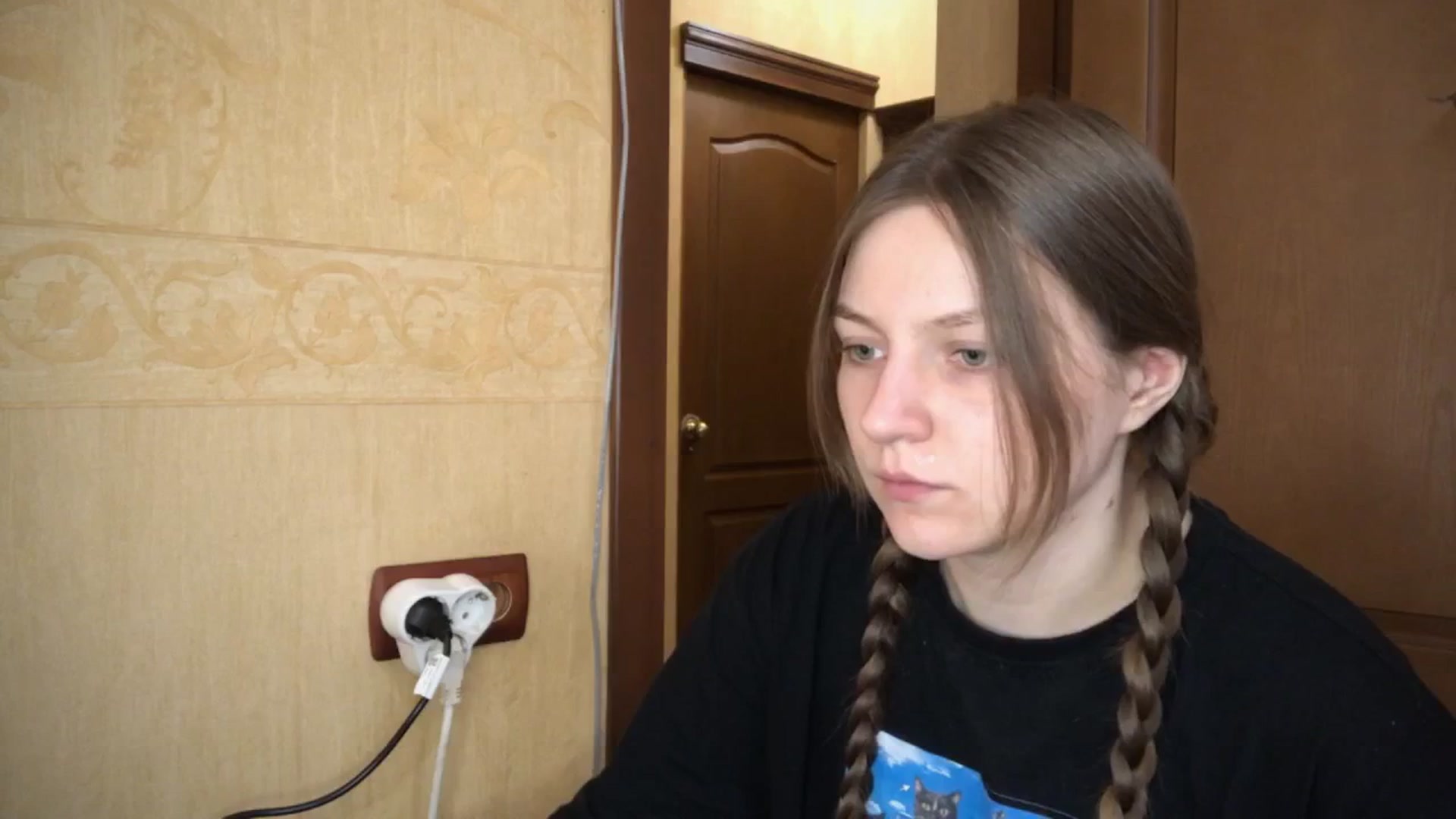 Gallery image thumbnail from EveeeOliveee's myfreecams stream on, 06/30/2025, 16:57 image 17 of 20