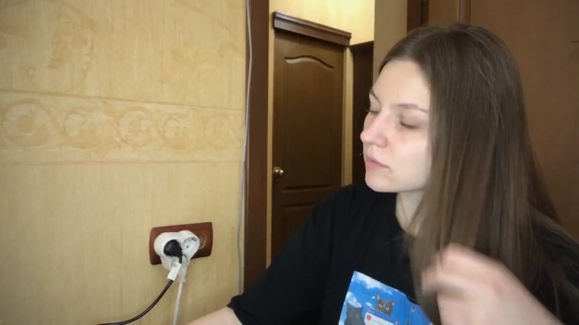 Gallery image thumbnail from EveeeOliveee's myfreecams stream on, 06/30/2025, 16:57 image 7 of 20