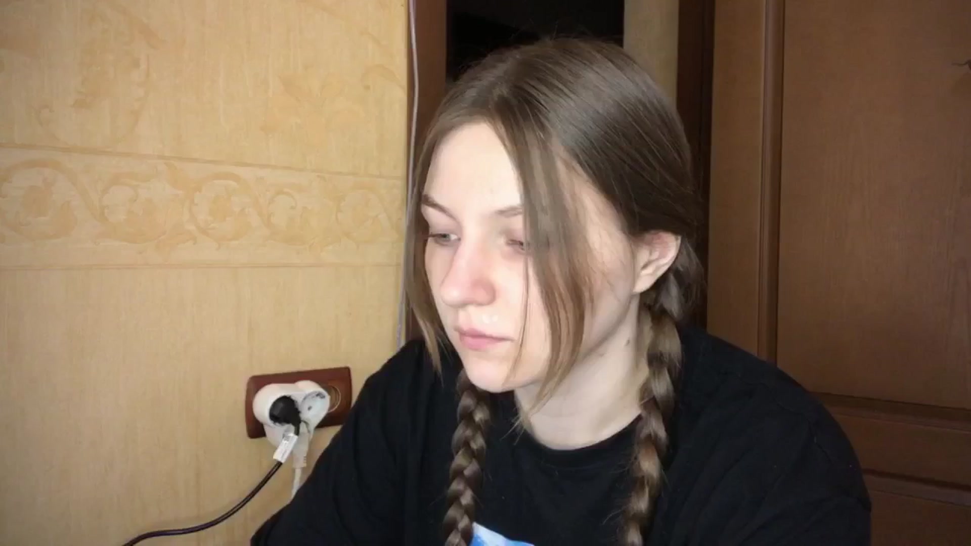 Gallery image thumbnail from EveeeOliveee's myfreecams stream on, 06/30/2025, 17:26 image 7 of 20