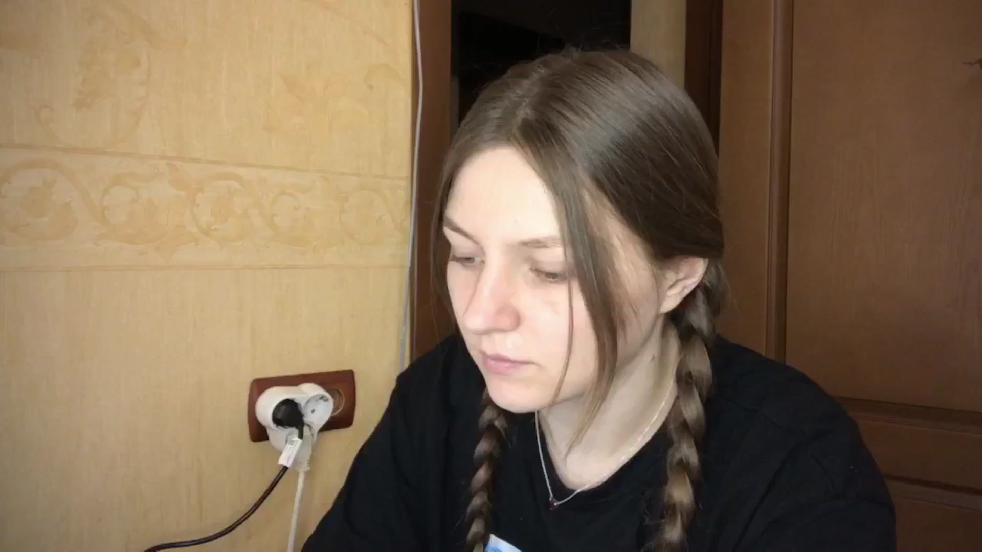 Gallery image thumbnail from EveeeOliveee's myfreecams stream on, 06/30/2025, 17:26 image 18 of 20