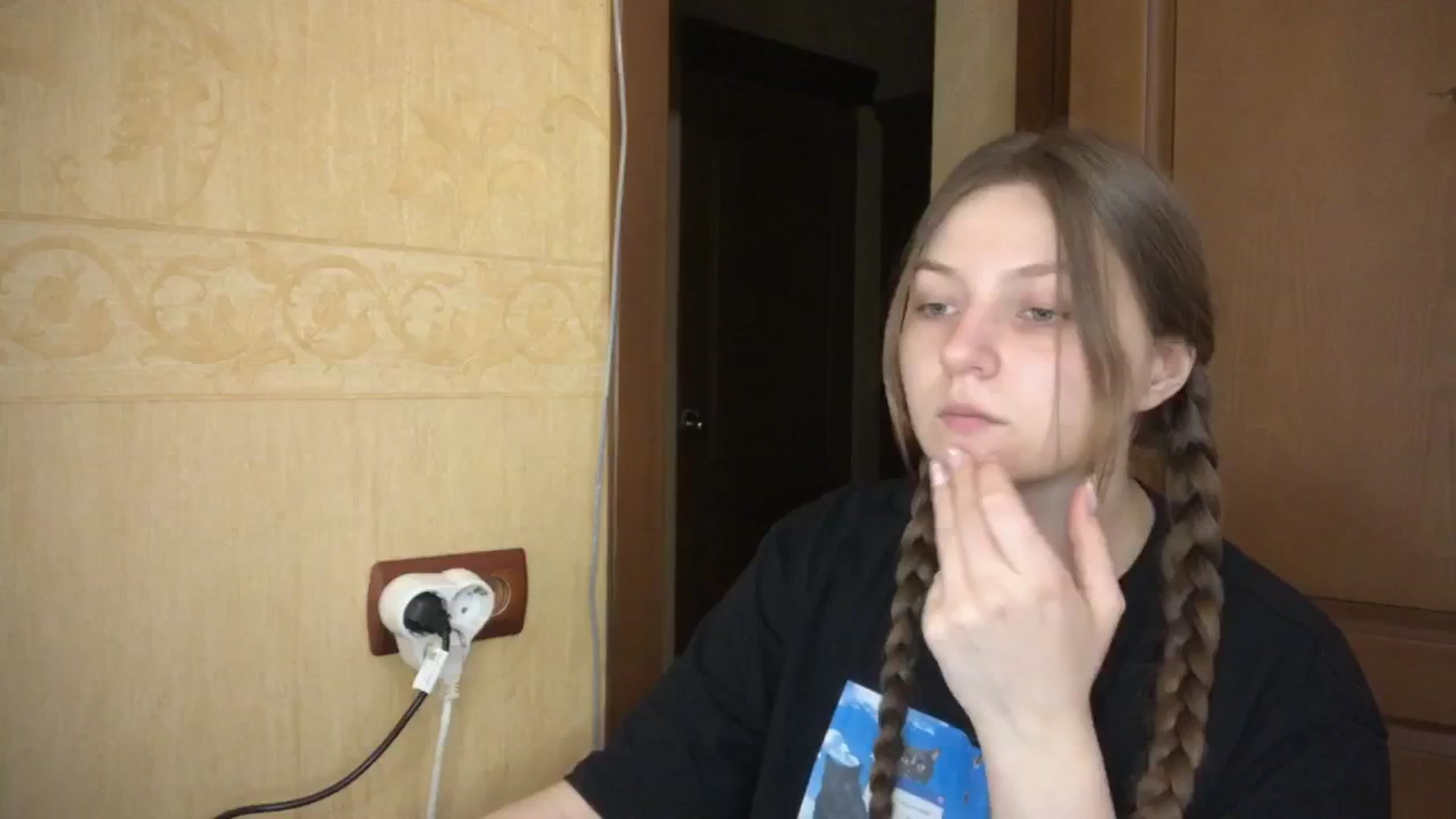 Gallery image thumbnail from EveeeOliveee's myfreecams stream on, 06/30/2025, 17:26 image 19 of 20
