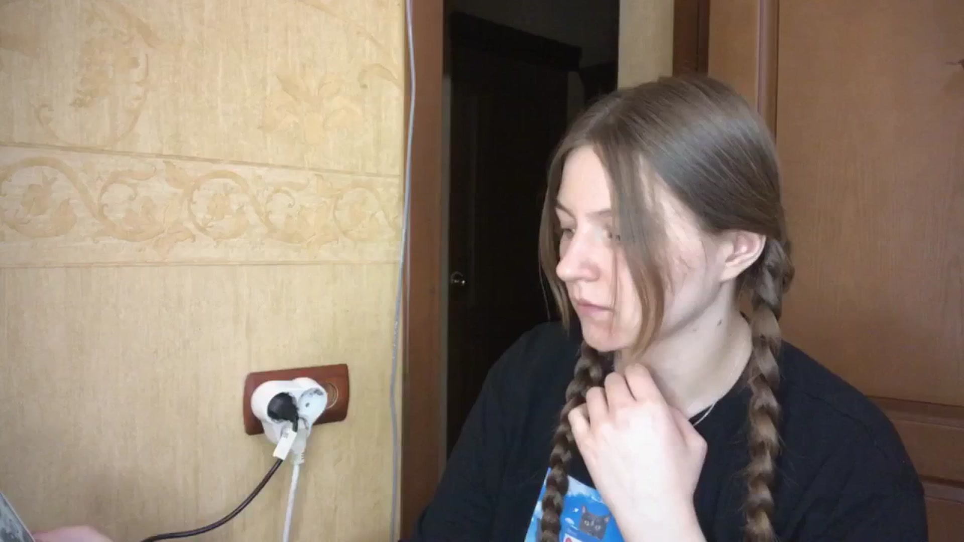 Gallery image thumbnail from EveeeOliveee's myfreecams stream on, 06/30/2025, 17:26 image 10 of 20