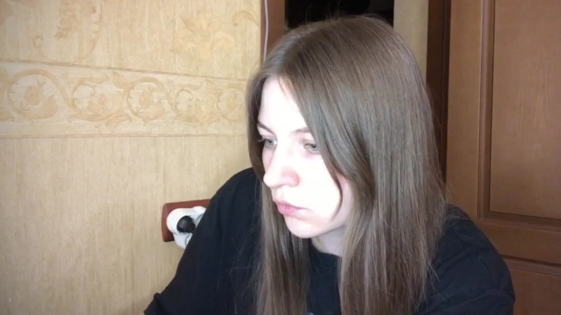 Gallery image thumbnail from EveeeOliveee's myfreecams stream on, 07/21/2025, 23:21 image 13 of 20