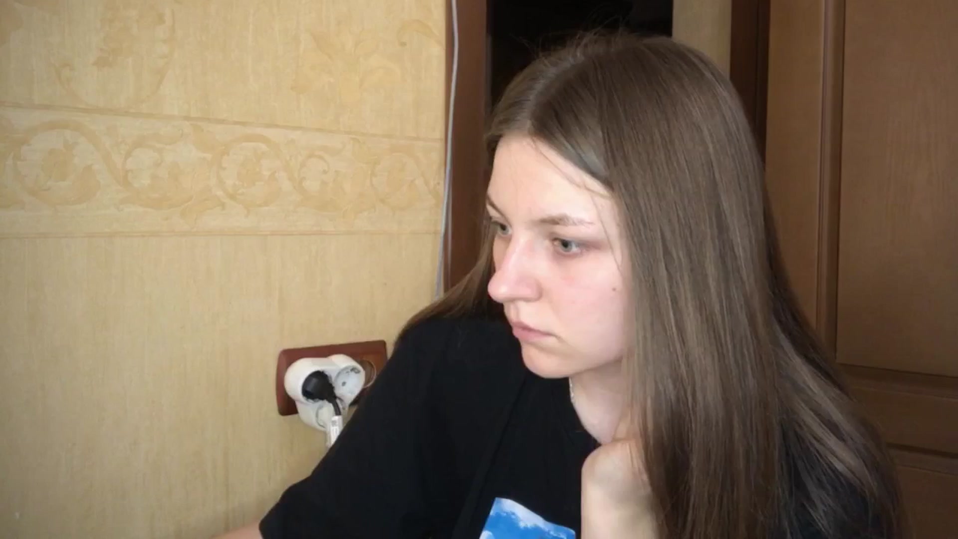 Gallery image thumbnail from EveeeOliveee's myfreecams stream on, 07/21/2025, 23:21 image 7 of 20