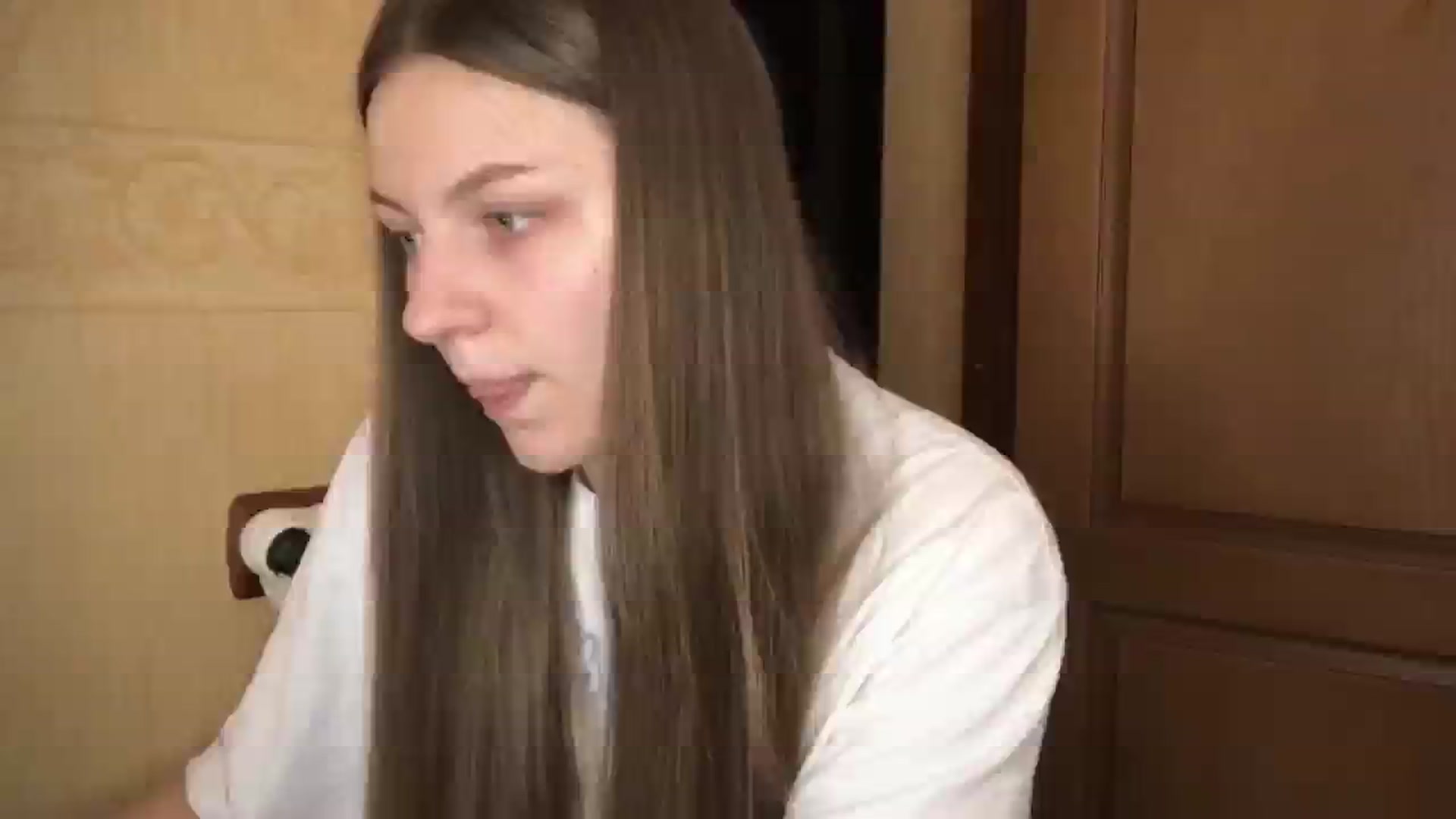 Gallery image thumbnail from EveeeOliveee's myfreecams stream on, 07/22/2025, 23:34 image 3 of 20