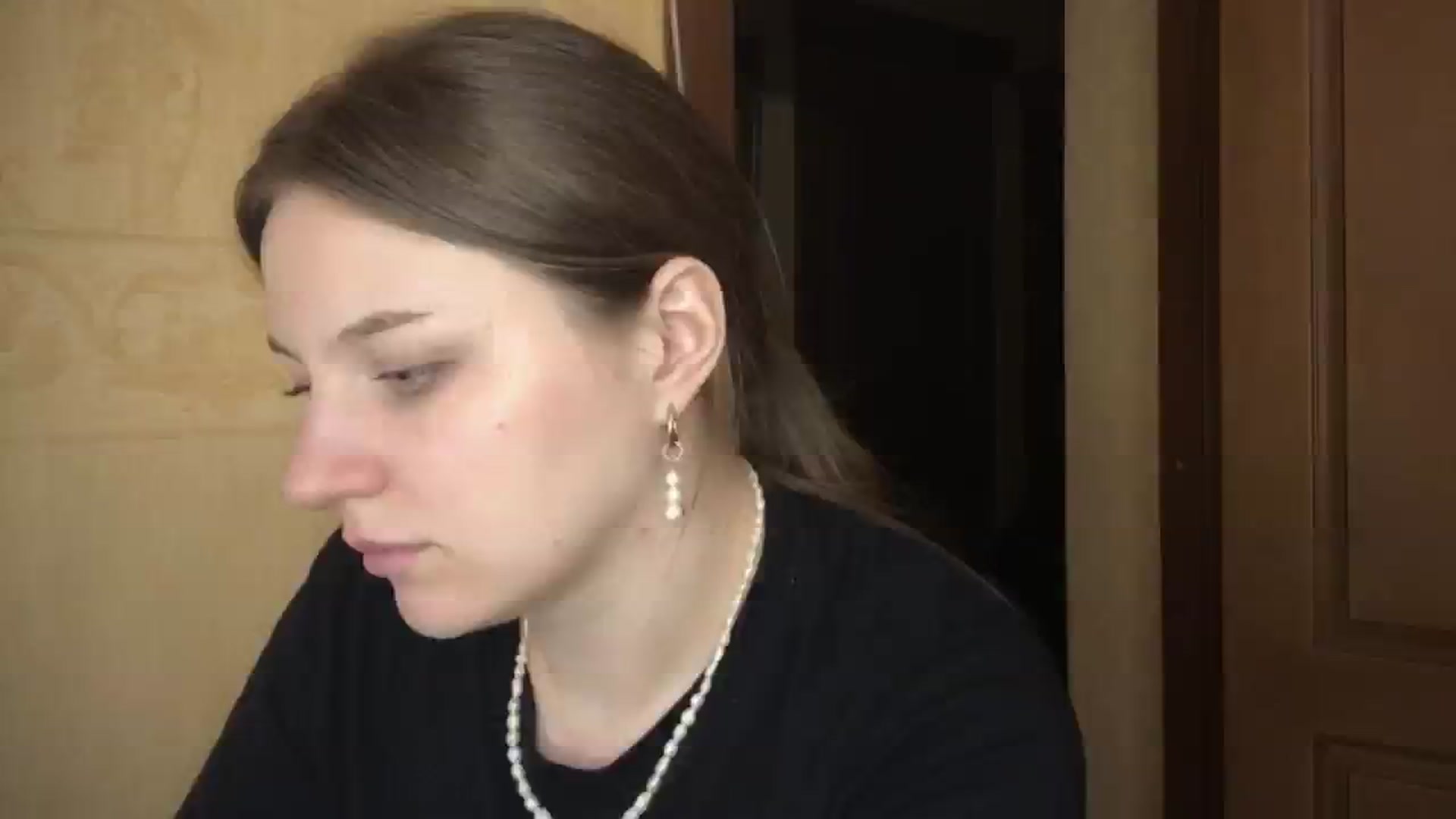 Gallery image thumbnail from EveeeOliveee's myfreecams stream on, 08/04/2025, 01:00 image 10 of 20