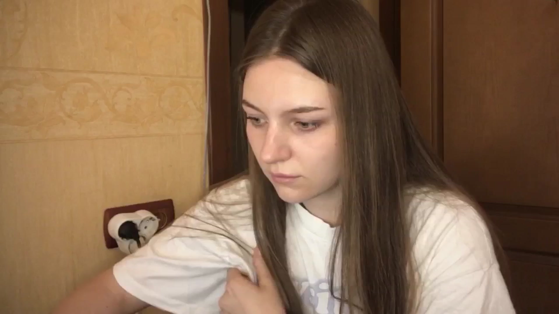 Gallery image thumbnail from EveeeOliveee's myfreecams stream on, 08/06/2025, 23:04 image 8 of 20