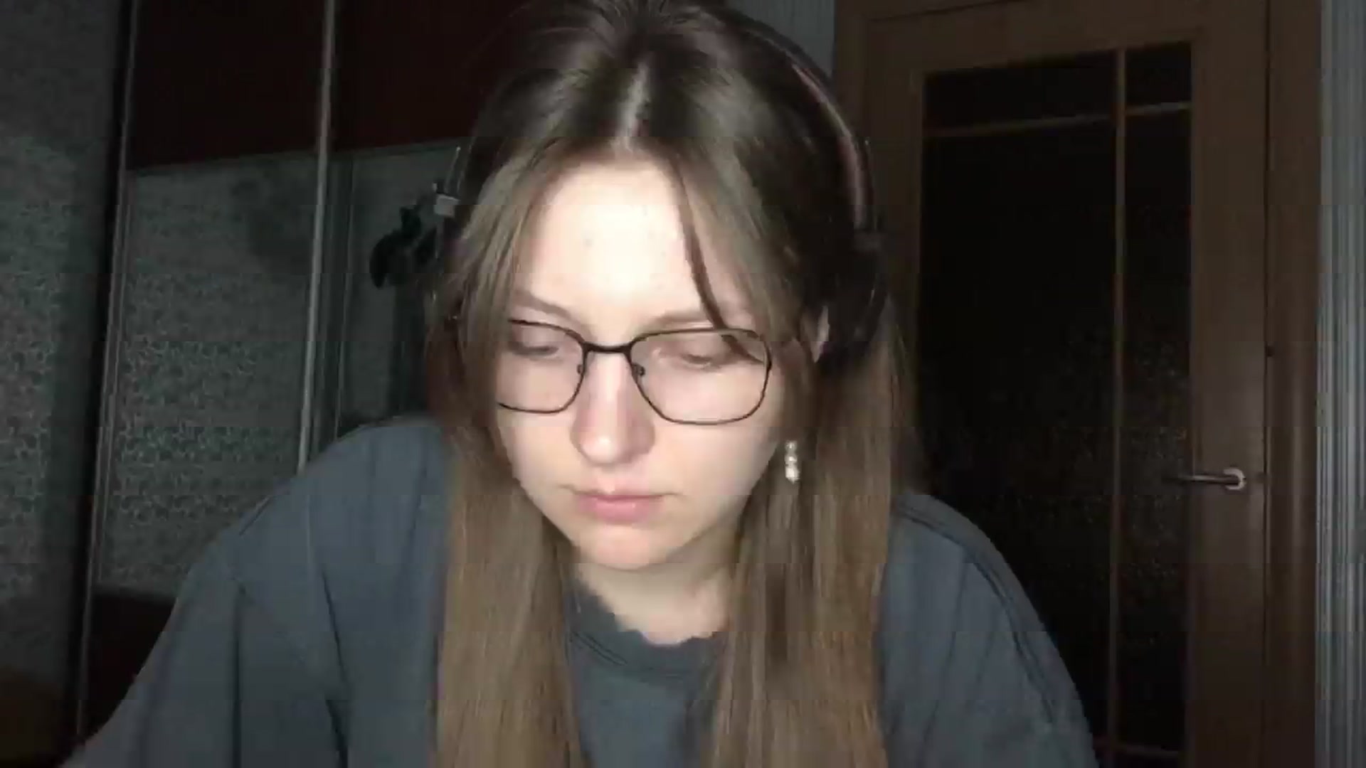 Gallery image thumbnail from EveeeOliveee's myfreecams stream on, 09/12/2025, 23:37 image 18 of 20