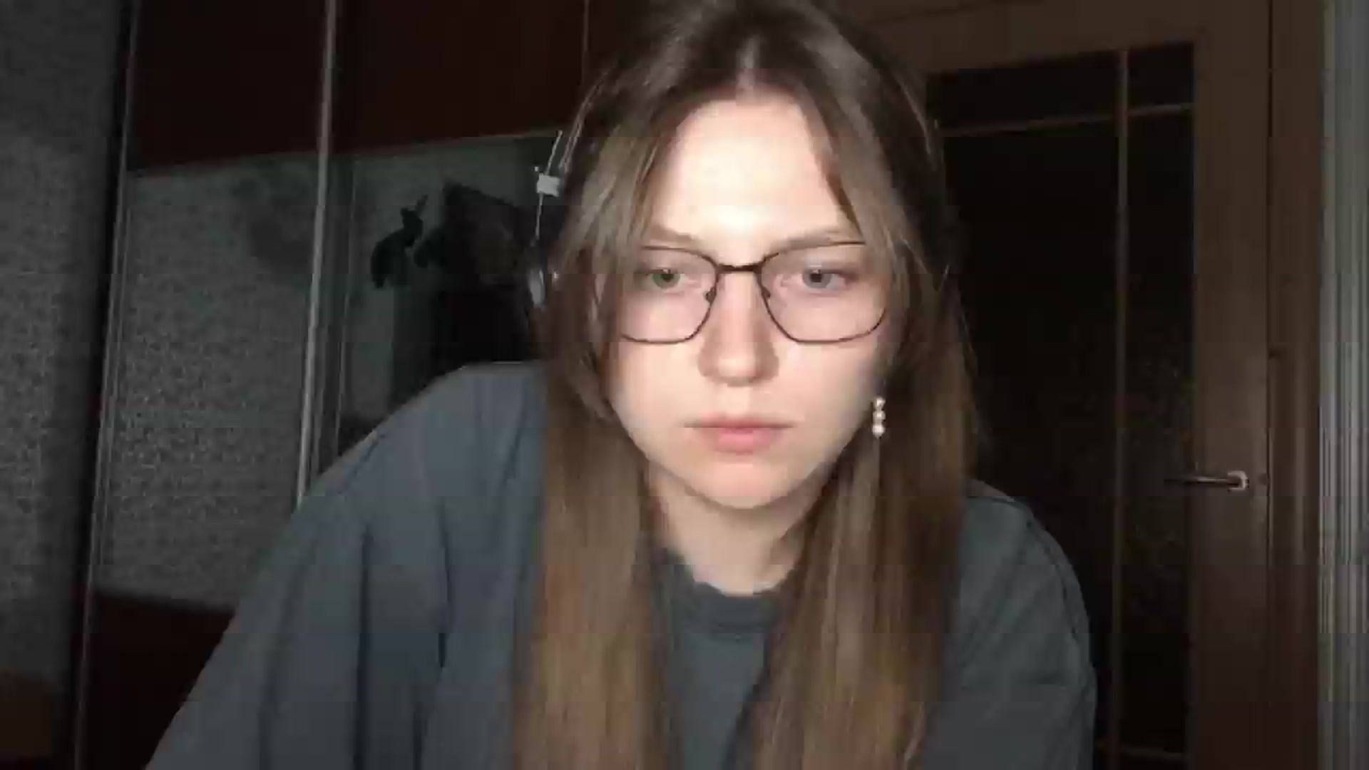 Gallery image thumbnail from EveeeOliveee's myfreecams stream on, 09/12/2025, 23:37 image 7 of 20