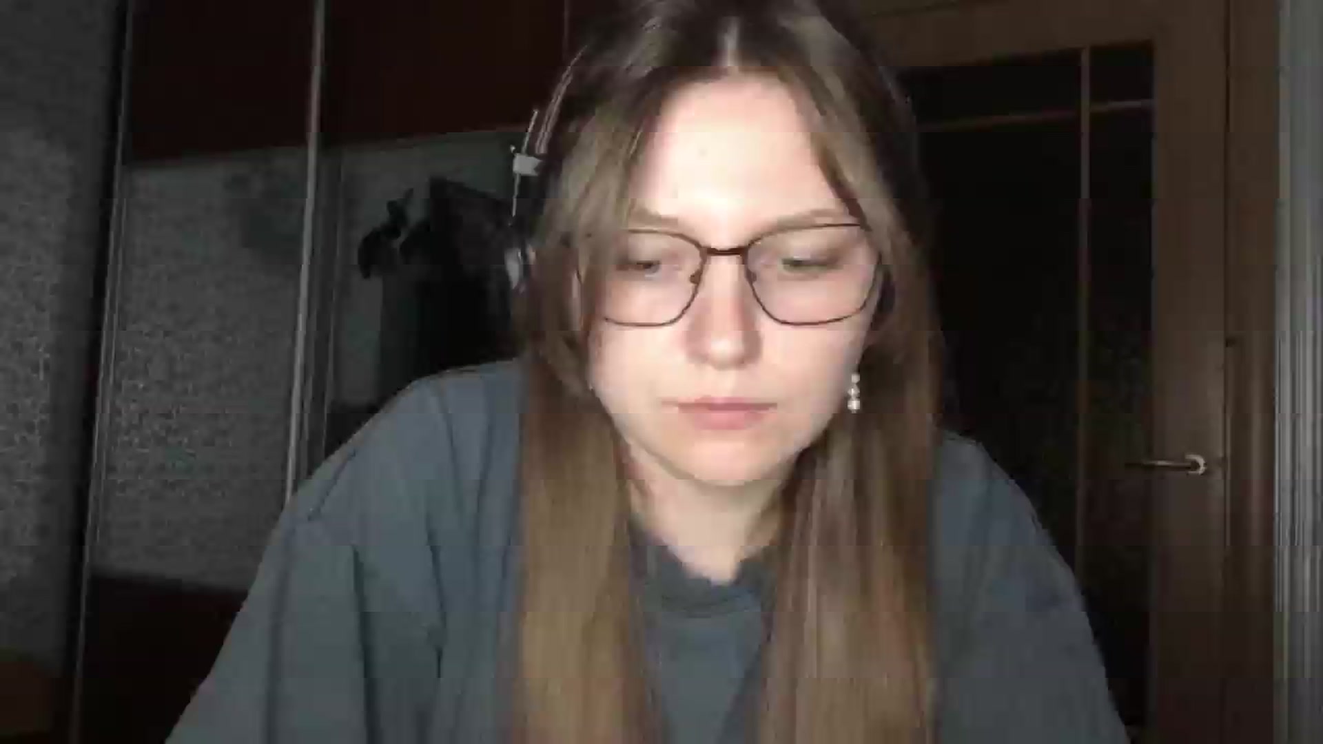 Gallery image thumbnail from EveeeOliveee's myfreecams stream on, 09/12/2025, 23:37 image 2 of 20