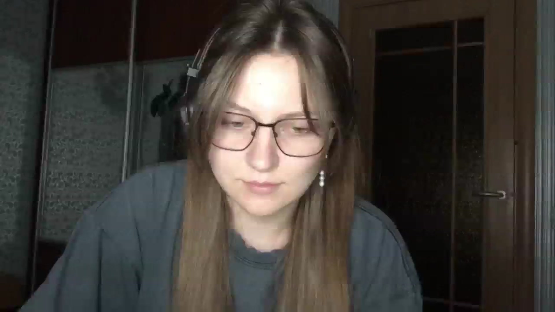 Gallery image thumbnail from EveeeOliveee's myfreecams stream on, 09/12/2025, 23:37 image 19 of 20