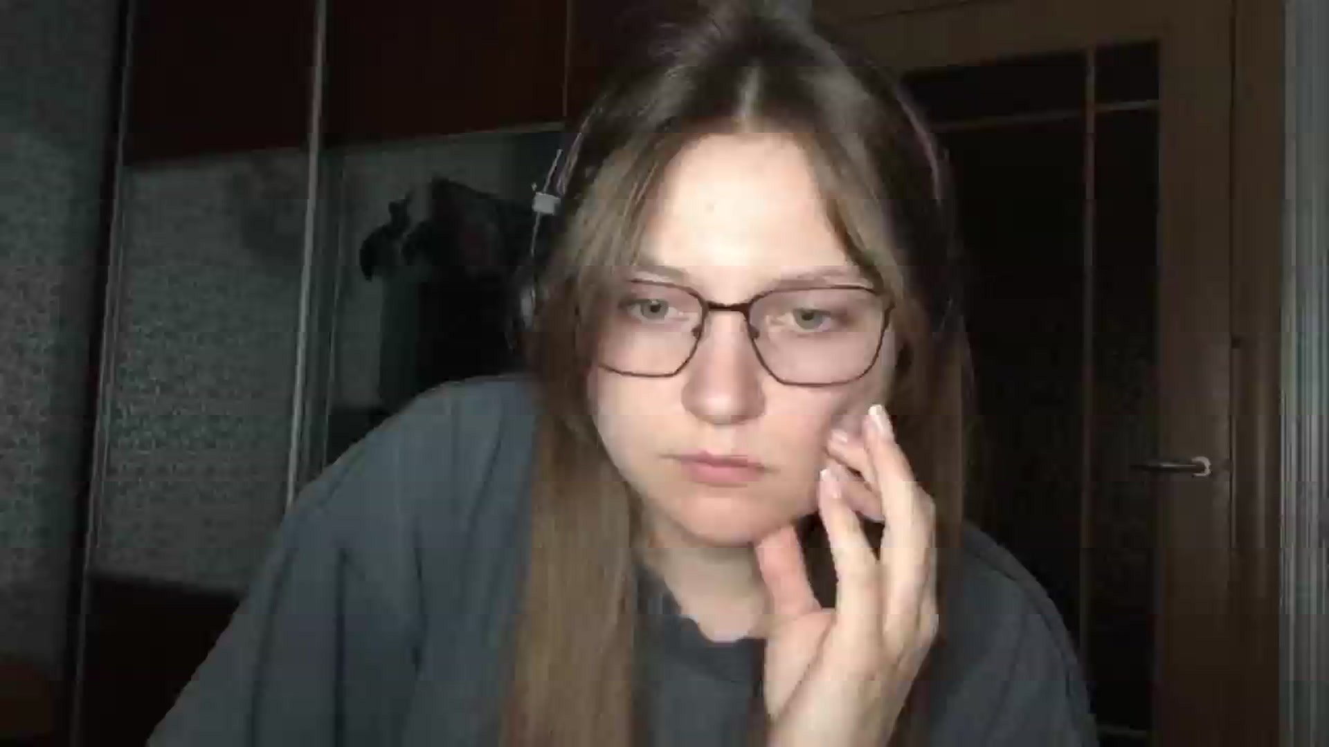 Gallery image thumbnail from EveeeOliveee's myfreecams stream on, 09/12/2025, 23:37 image 1 of 20