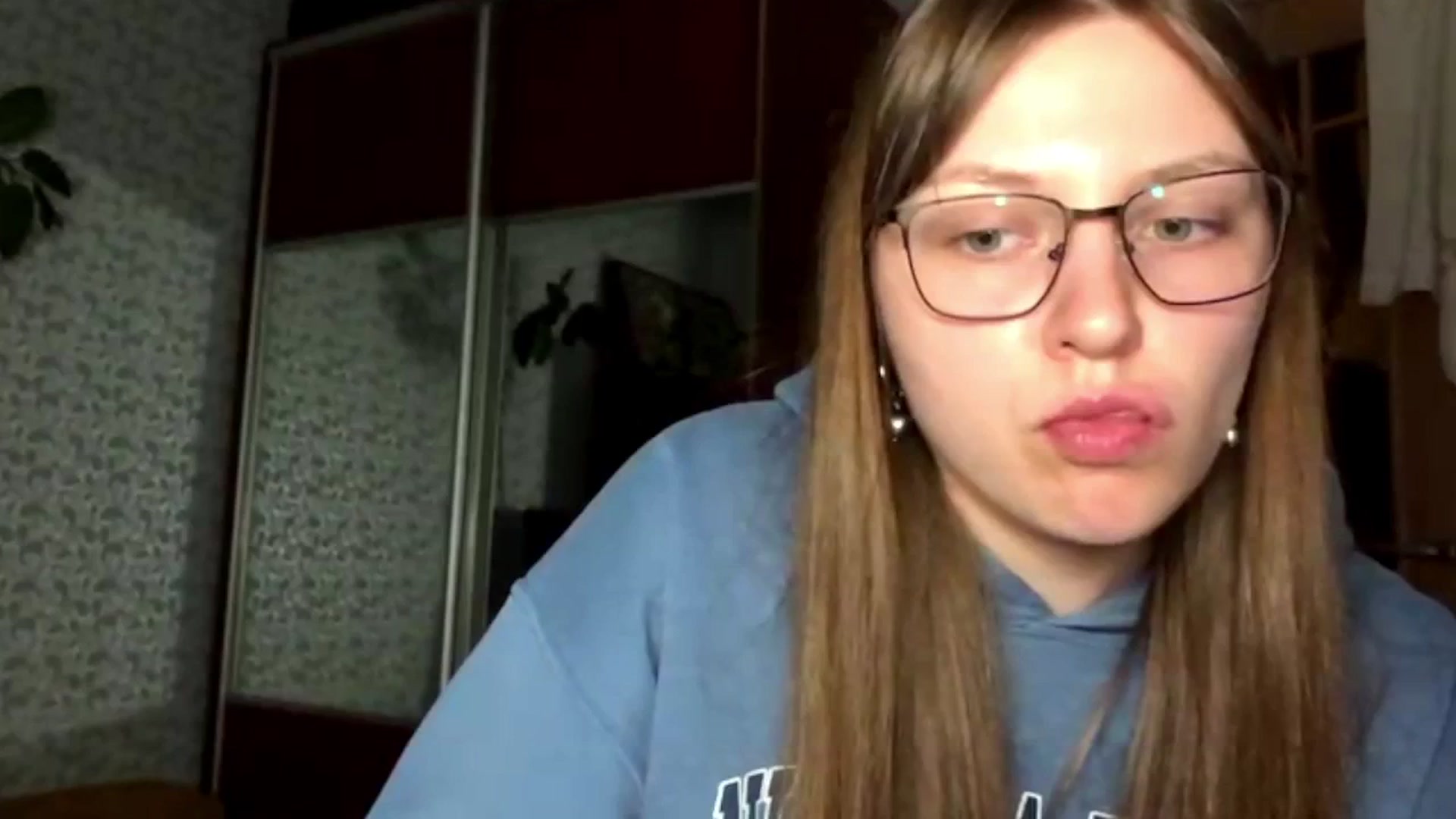 Gallery image thumbnail from EveeeOliveee's myfreecams stream on, 09/21/2025, 21:19 image 13 of 20