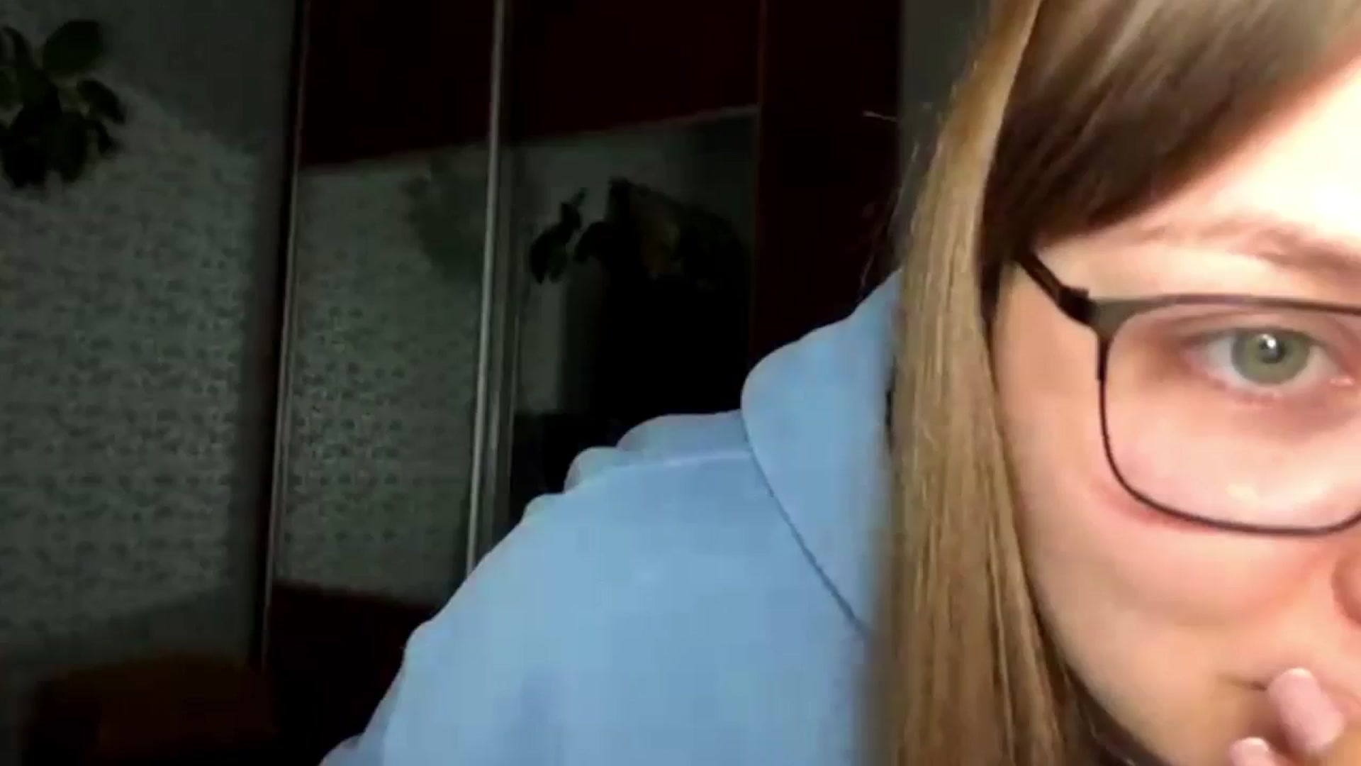 Gallery image thumbnail from EveeeOliveee's myfreecams stream on, 09/21/2025, 21:19 image 9 of 20