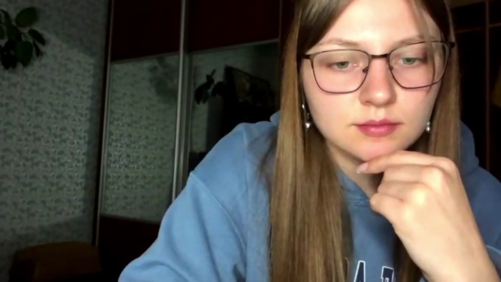Gallery image thumbnail from EveeeOliveee's myfreecams stream on, 09/21/2025, 21:19 image 8 of 20