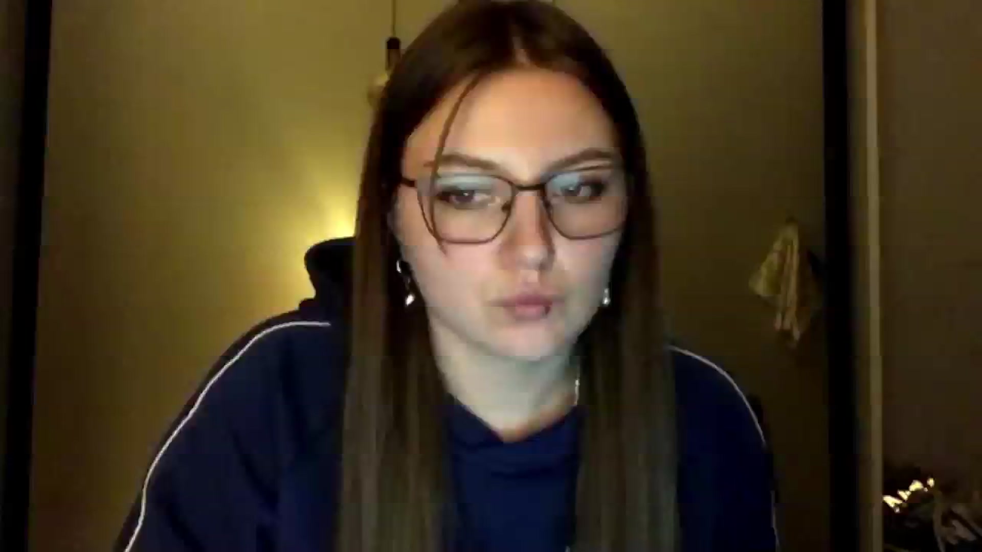 Gallery image thumbnail from EveeeOliveee's myfreecams stream on, 10/12/2025, 23:25 image 17 of 20
