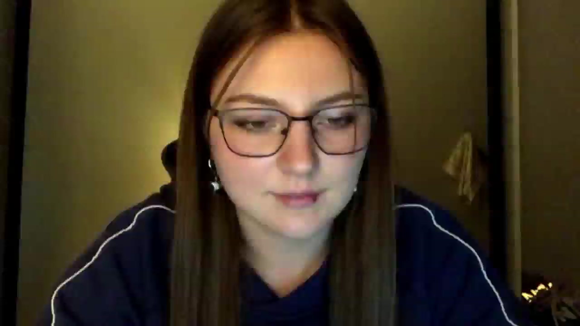 Gallery image thumbnail from EveeeOliveee's myfreecams stream on, 10/12/2025, 23:25 image 2 of 20