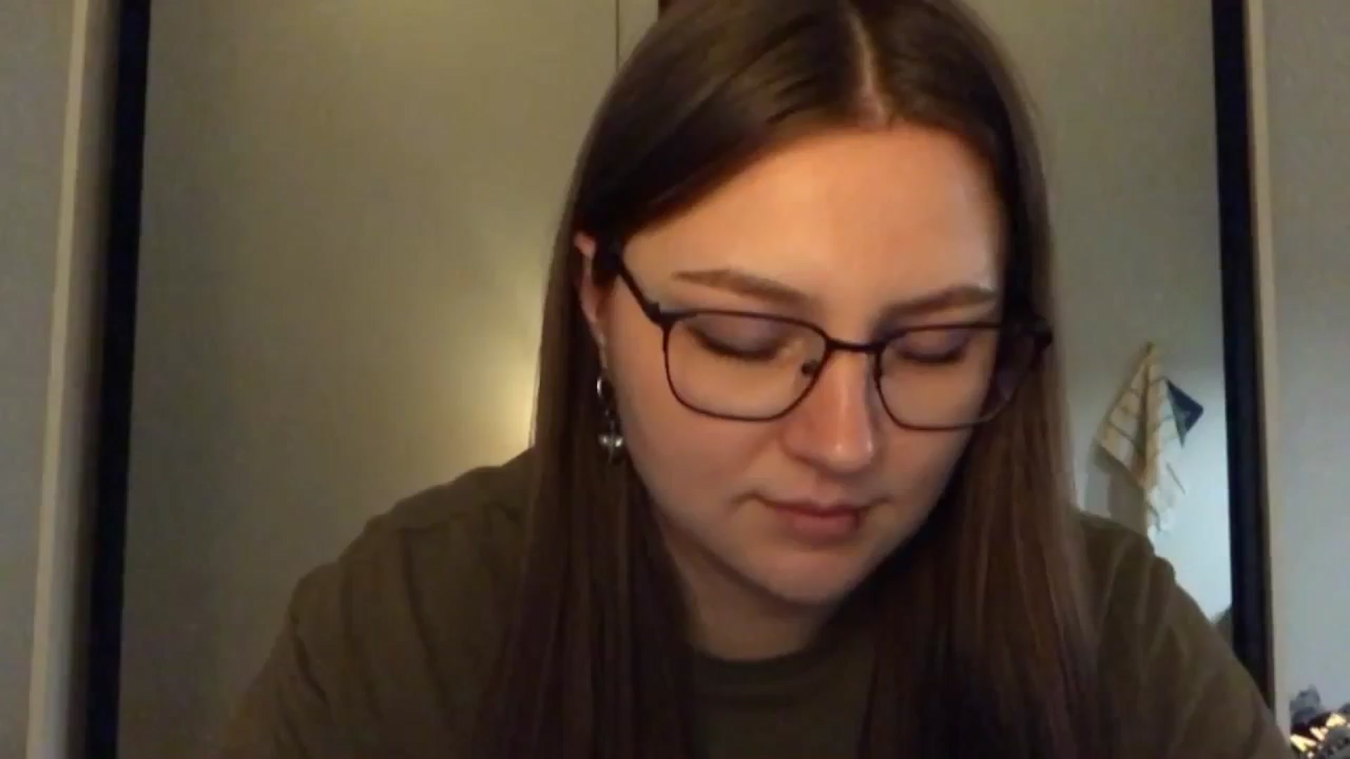 Gallery image thumbnail from EveeeOliveee's myfreecams stream on, 10/13/2025, 21:24 image 18 of 20