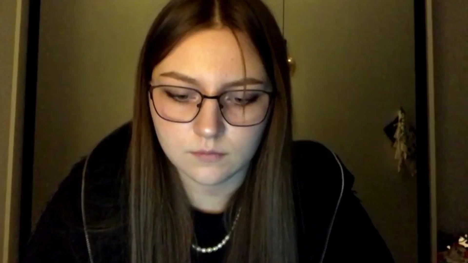 Gallery image thumbnail from EveeeOliveee's myfreecams stream on, 10/21/2025, 19:03 image 1 of 20