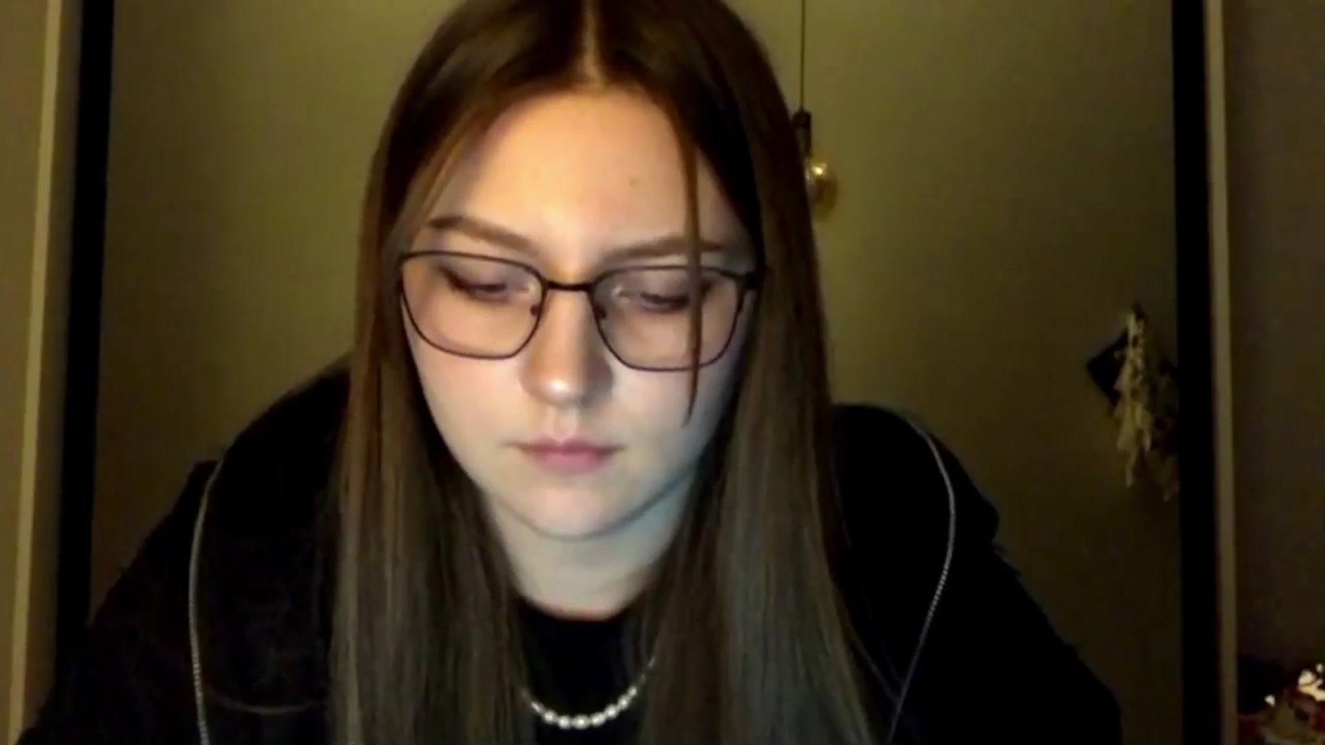 Gallery image thumbnail from EveeeOliveee's myfreecams stream on, 10/21/2025, 19:03 image 11 of 20