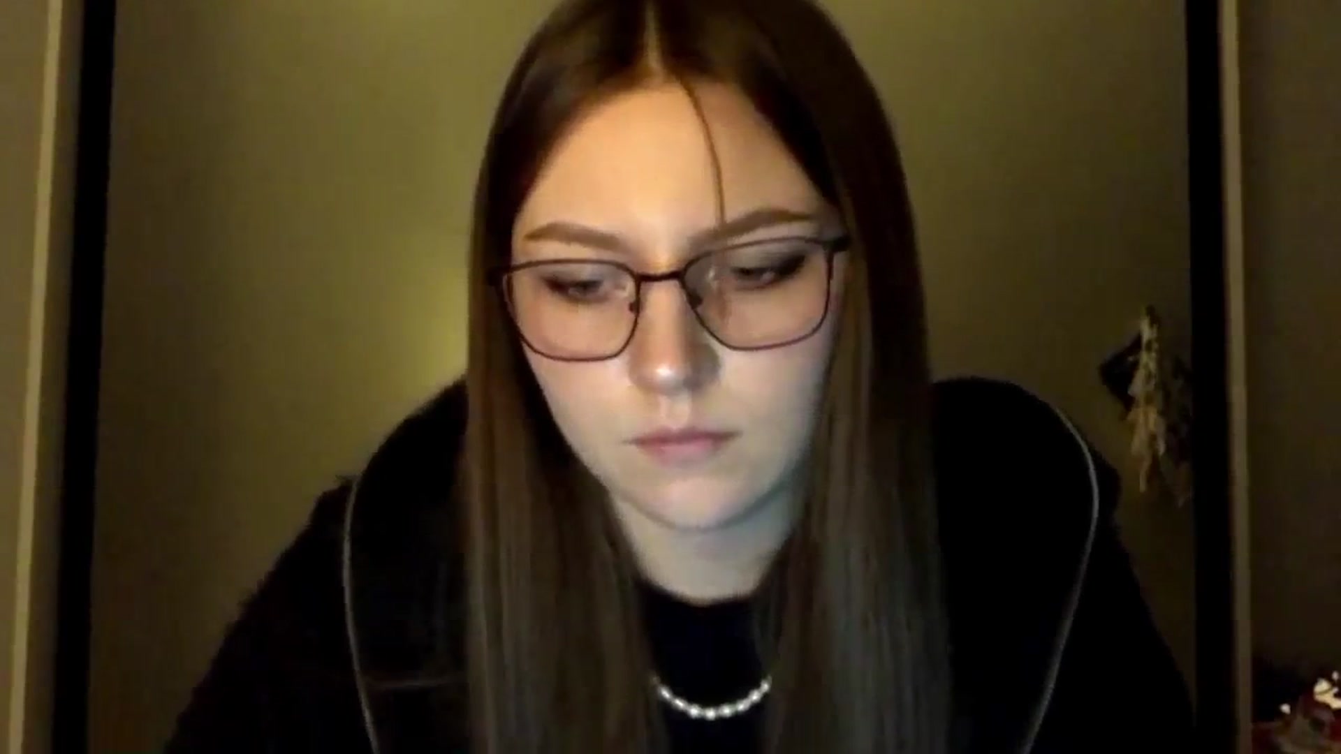 Gallery image thumbnail from EveeeOliveee's myfreecams stream on, 10/21/2025, 19:03 image 3 of 20