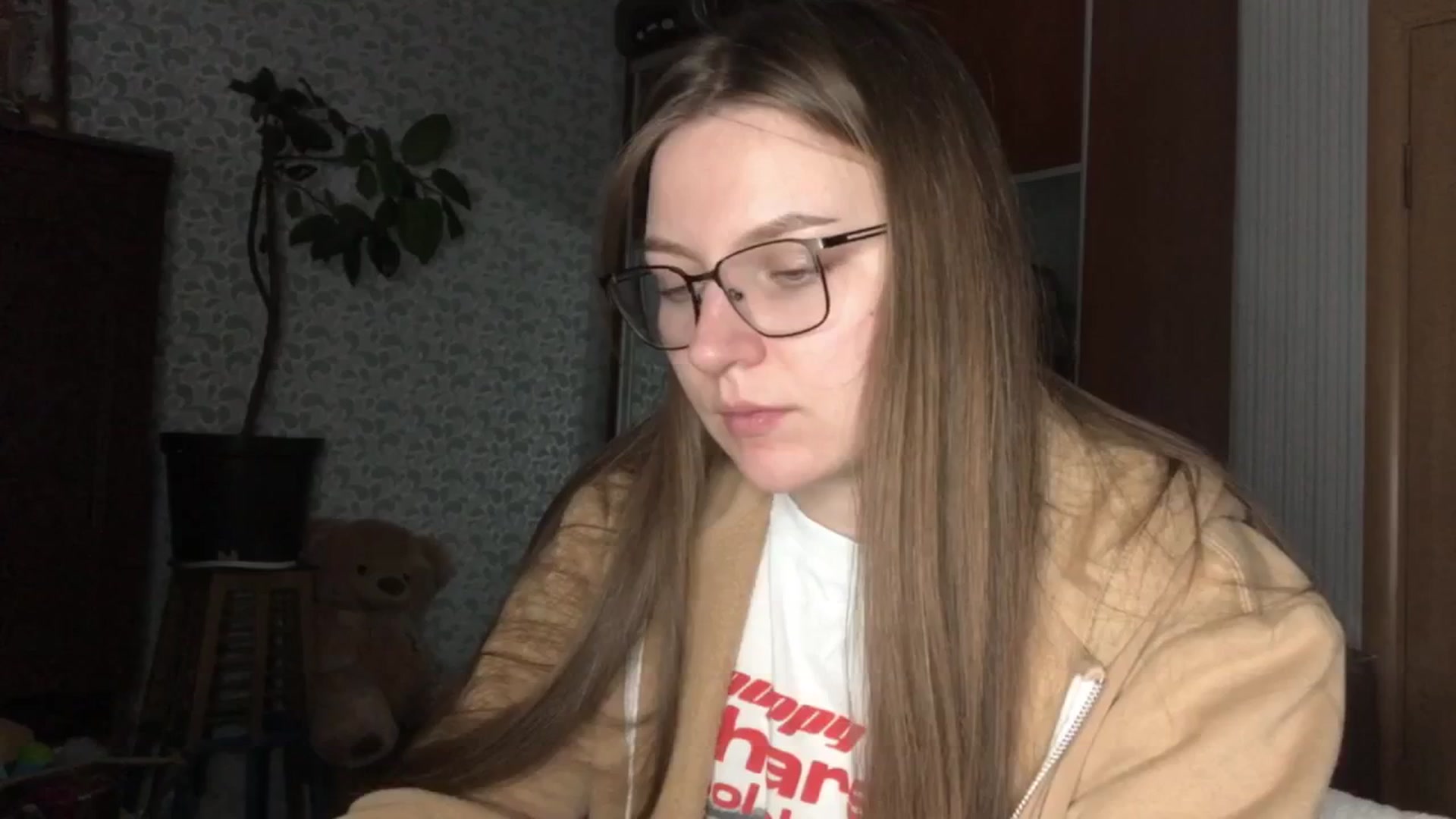 Gallery image thumbnail from EveeeOliveee's myfreecams stream on, 11/03/2025, 23:49 image 18 of 20