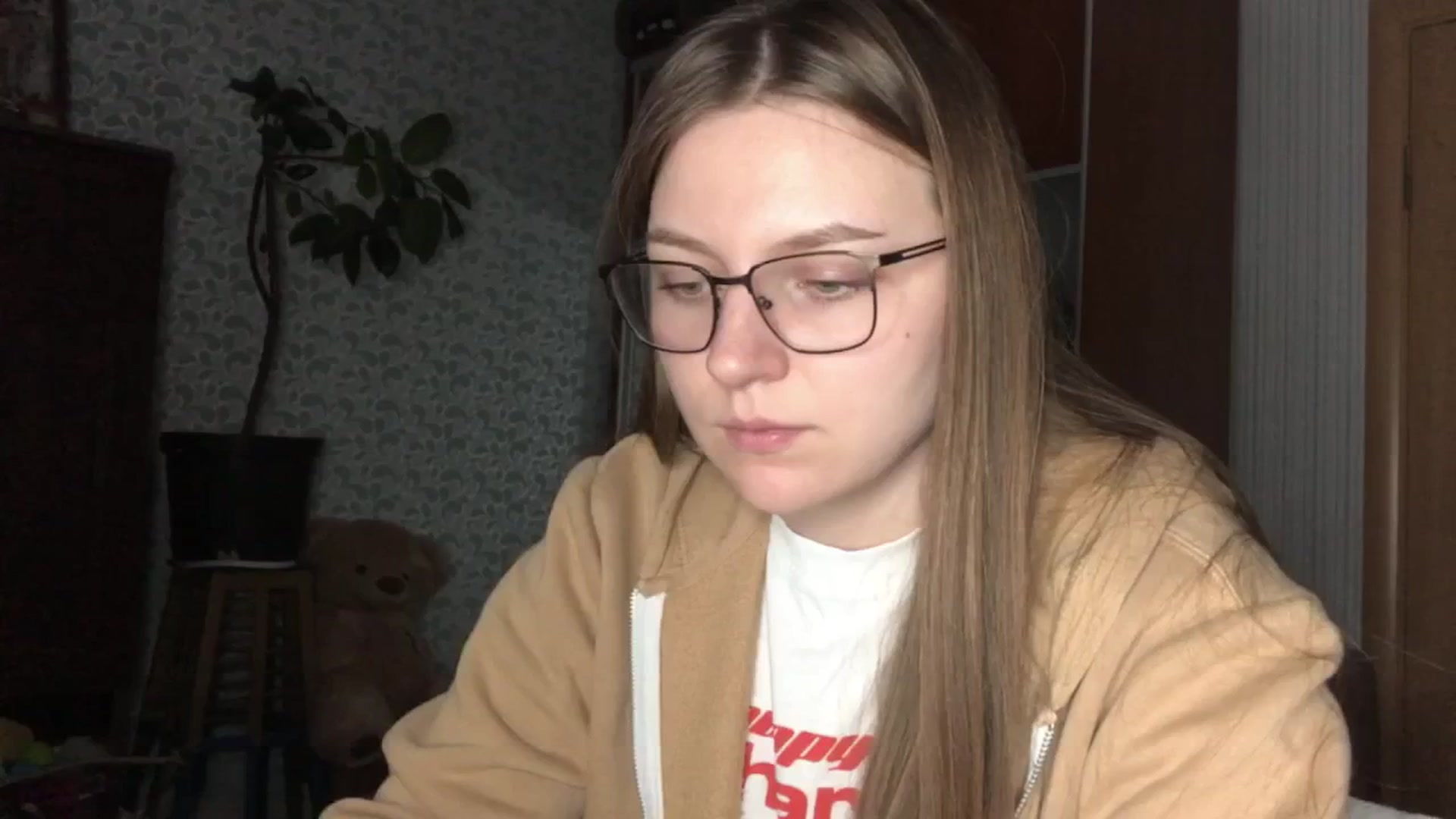 Gallery image thumbnail from EveeeOliveee's myfreecams stream on, 11/03/2025, 23:49 image 4 of 20