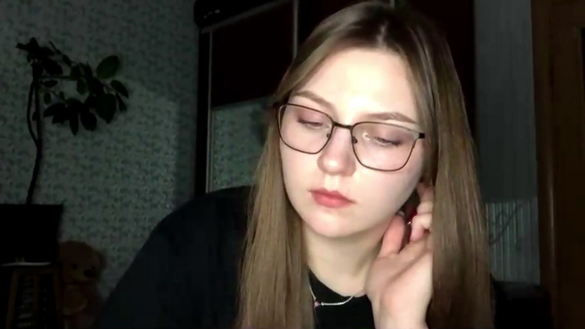 Gallery image thumbnail from EveeeOliveee's myfreecams stream on, 11/16/2025, 23:15 image 9 of 20