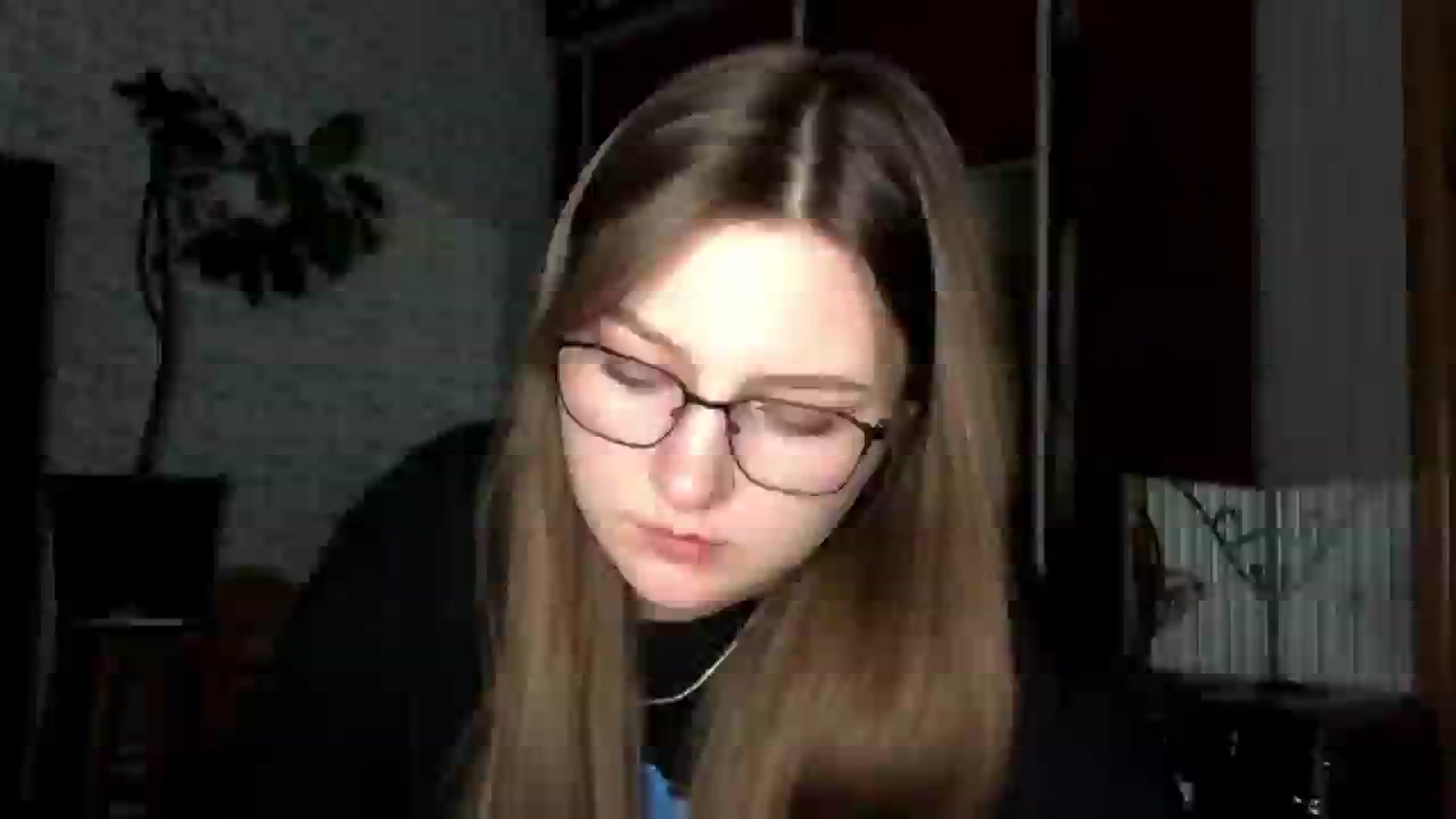 Gallery image thumbnail from EveeeOliveee's myfreecams stream on, 11/17/2025, 24:21 image 2 of 20