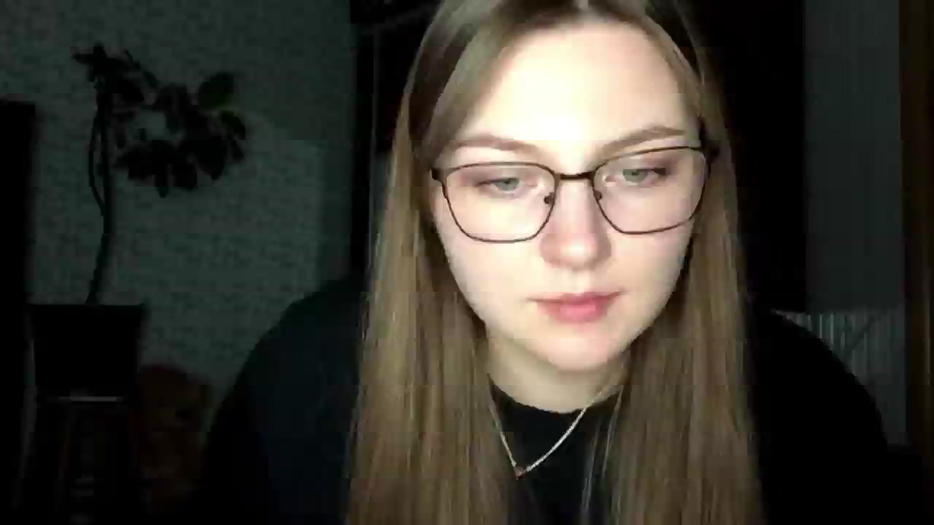 Gallery image thumbnail from EveeeOliveee's myfreecams stream on, 11/17/2025, 24:21 image 6 of 20