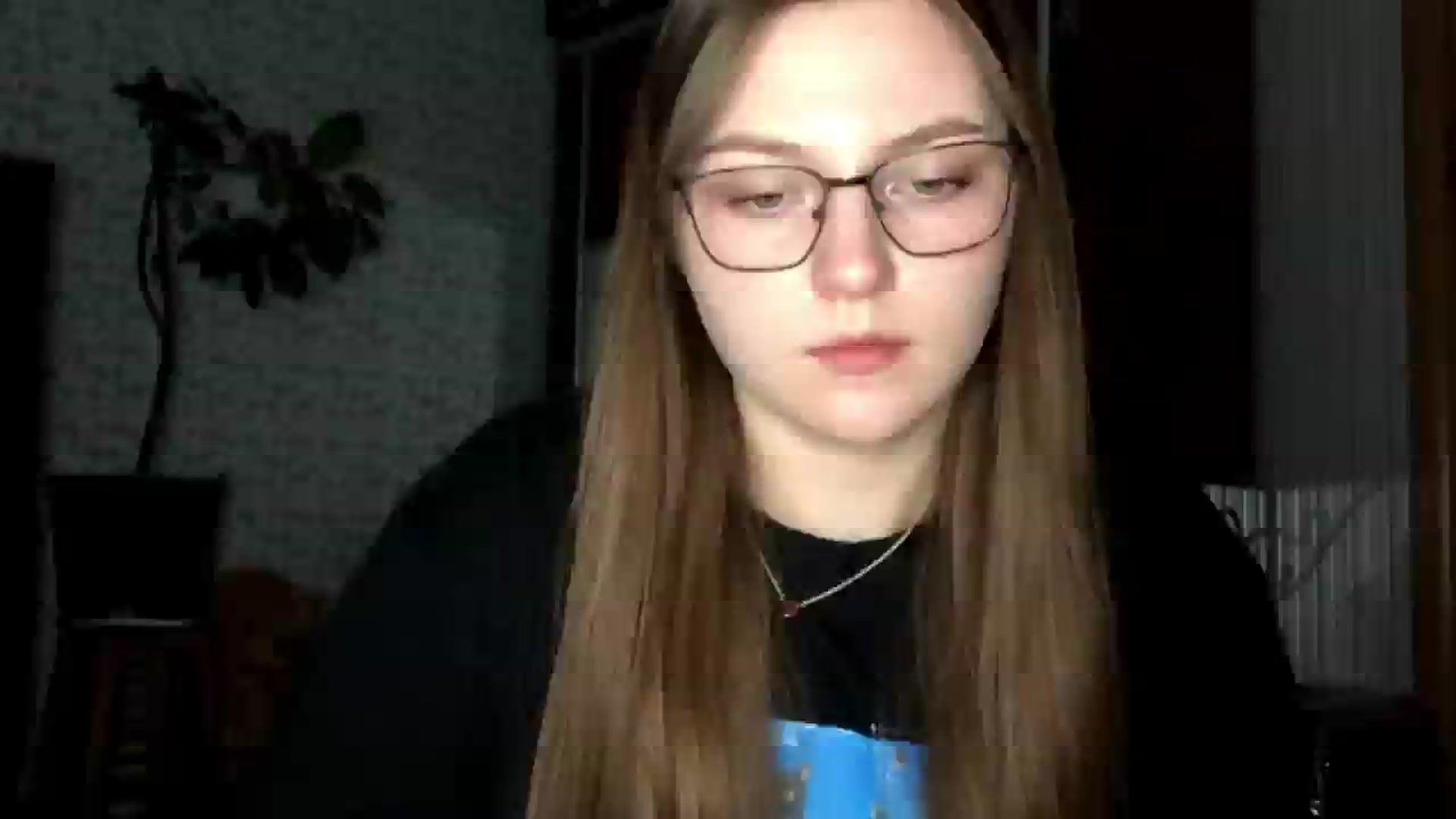 Gallery image thumbnail from EveeeOliveee's myfreecams stream on, 11/17/2025, 24:21 image 8 of 20
